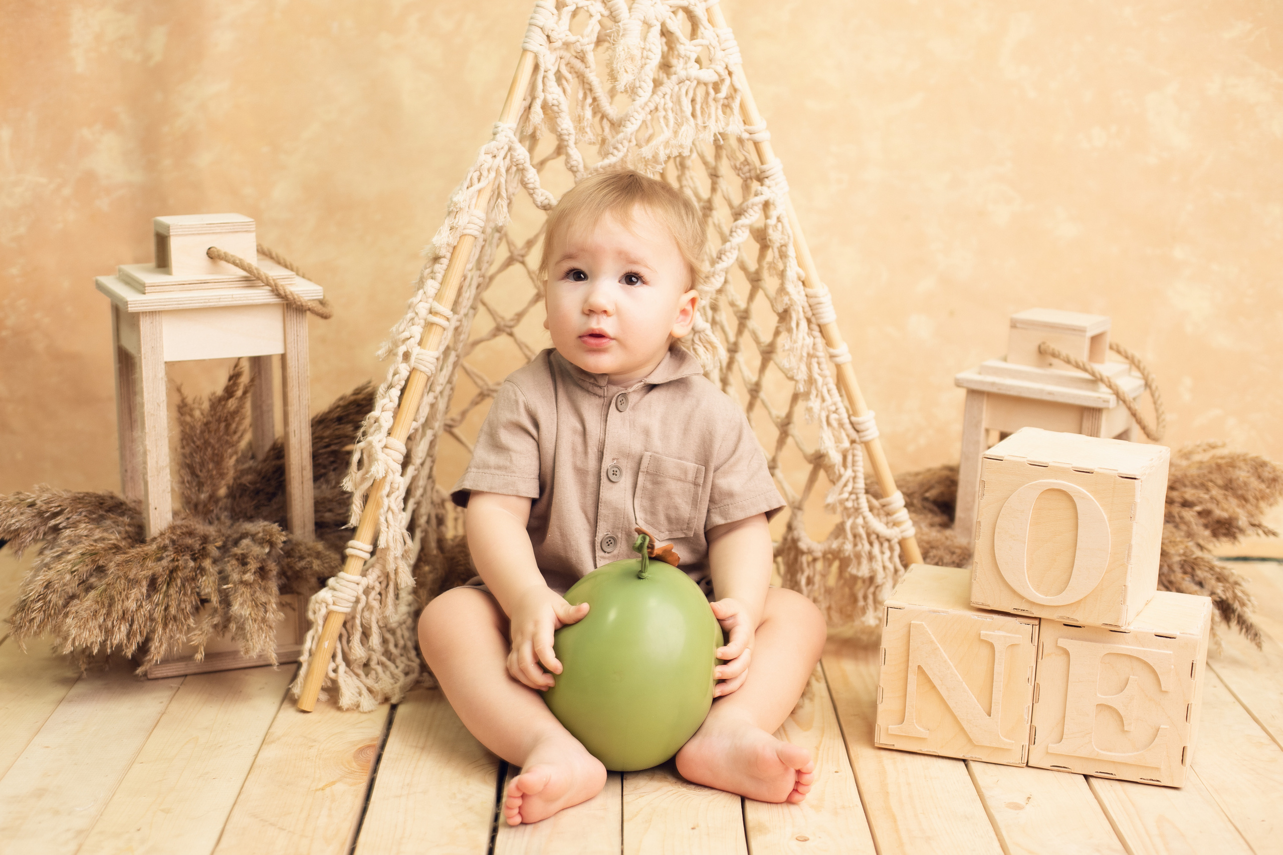 Годовасие Богдана. Фотограф новорожденных в г. Россошь Виктория Нечепуренко