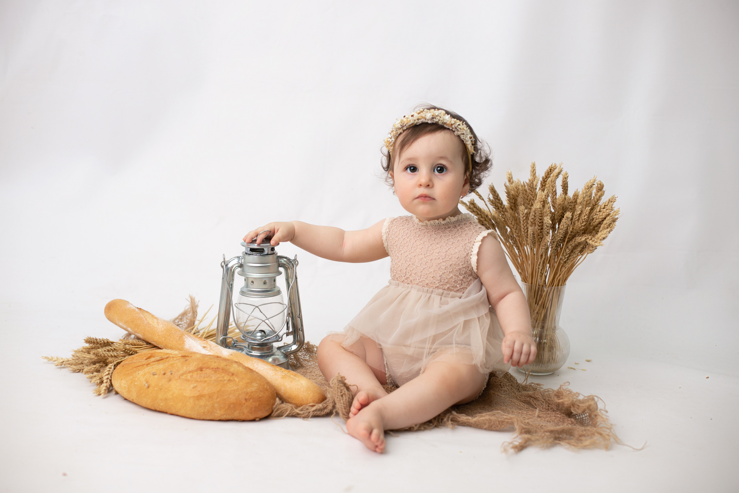 Годовасие Евы. Фотограф новорожденных в г. Россошь Виктория Нечепуренко