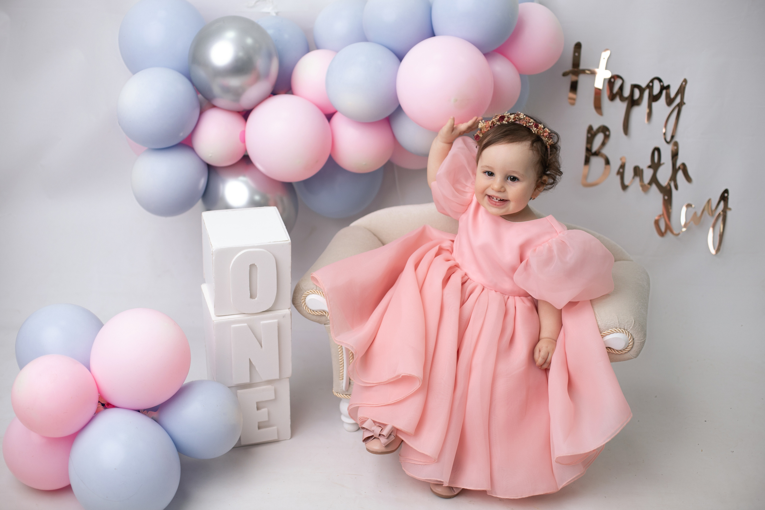 Годовасие Евы. Фотограф новорожденных в г. Россошь Виктория Нечепуренко