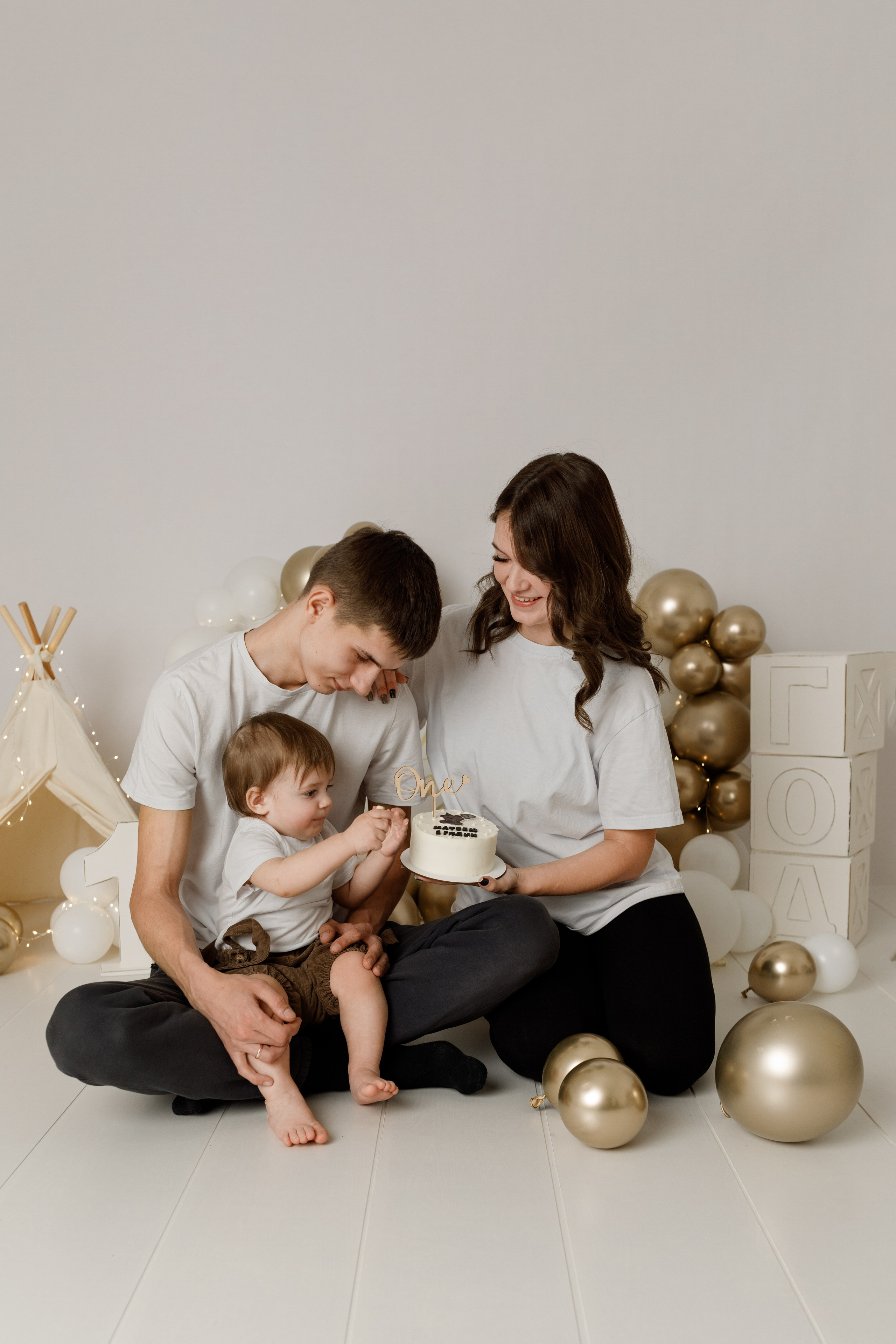 Годики. Фотограф новорождённых семейный фотограф Томск Елена Каплина