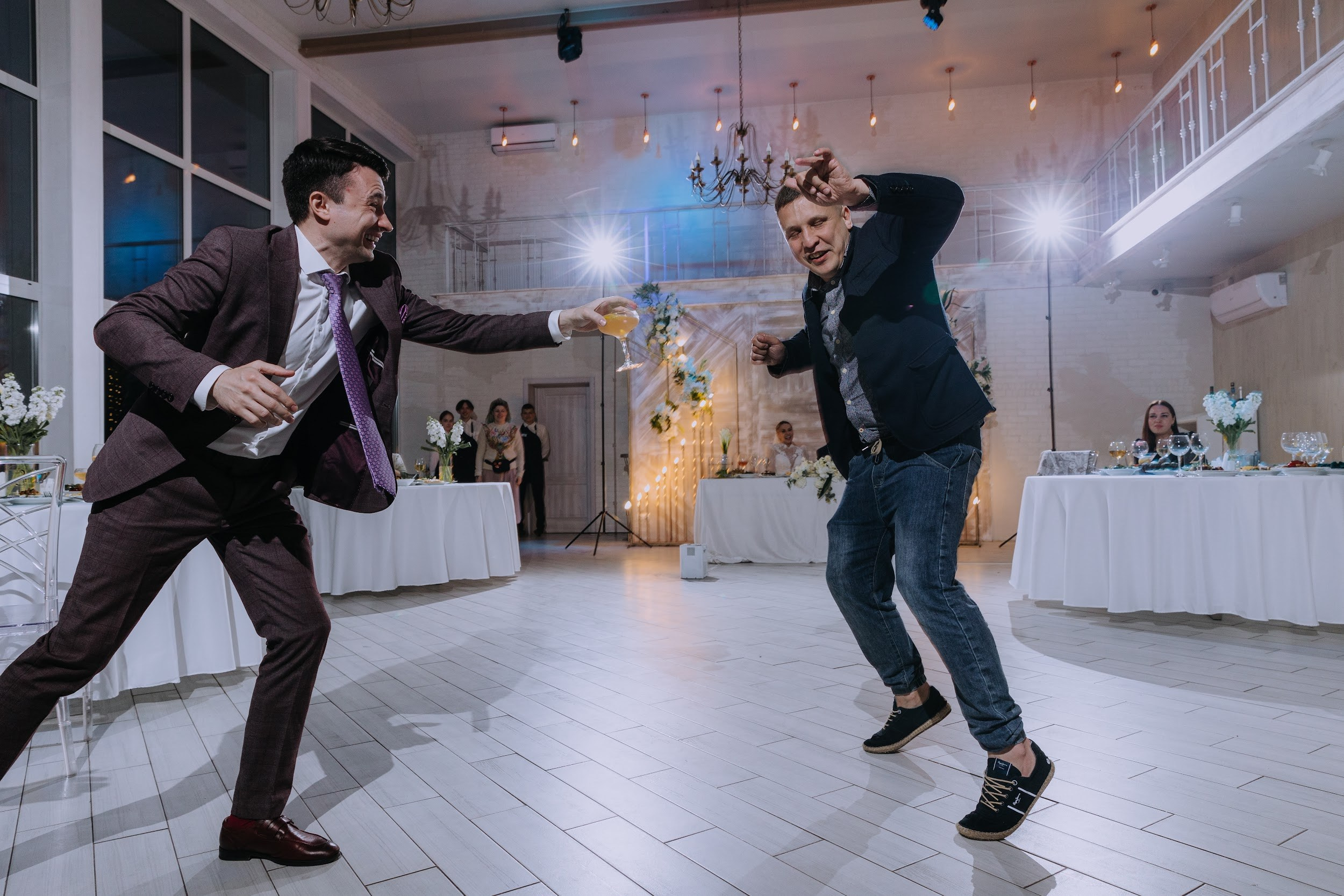 Денис и Лена. Ведущий на свадьбу в Москве Зубков Алексей