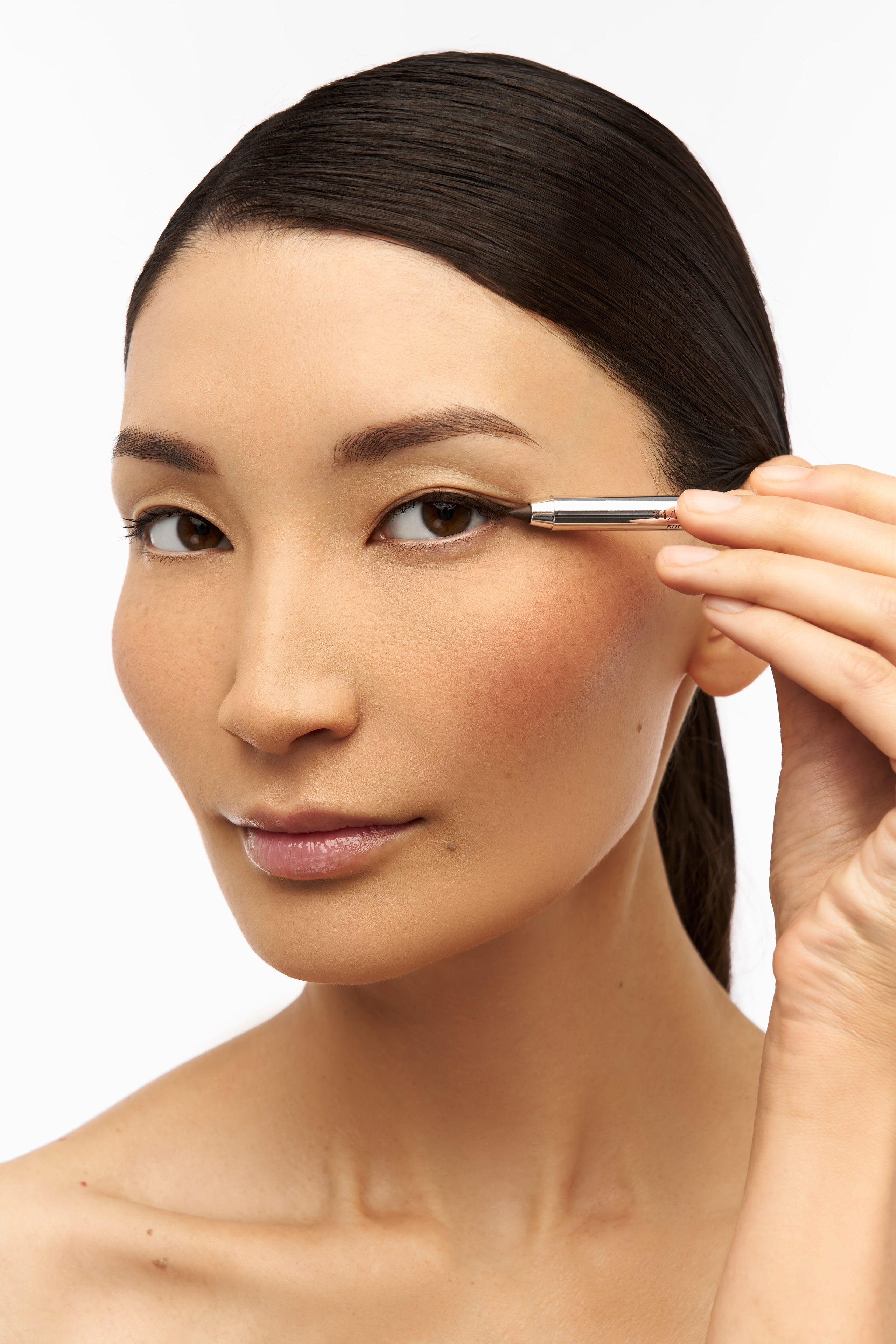 Бьюти. Фотограф для брендов одежды и маркетплейсов в Москве Рита Винтер