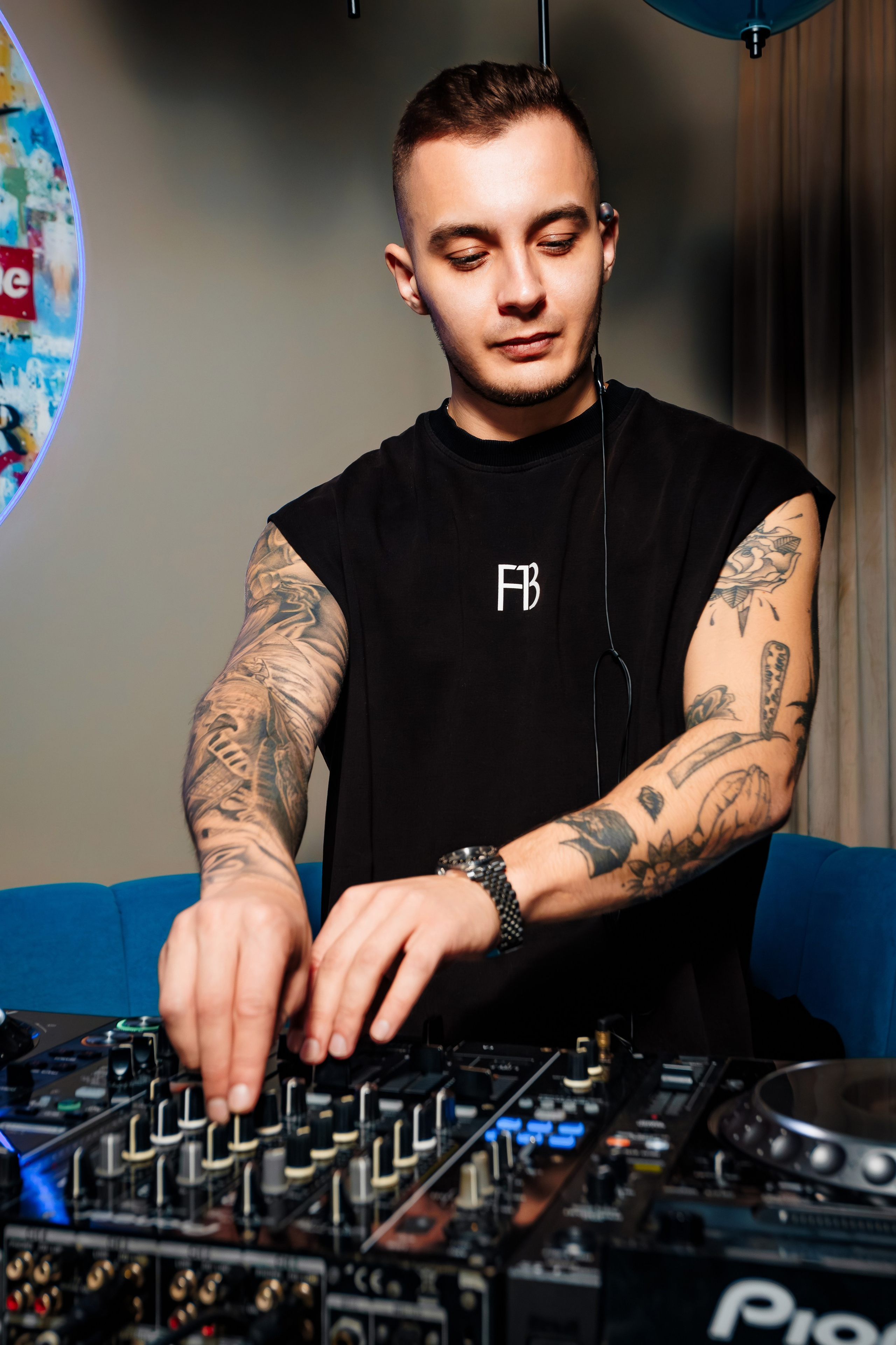 Вечеринка в караоке клубе «IMPERIAL JOY"_Ялта_27.12.2025. Аминов Руслан | Фотограф