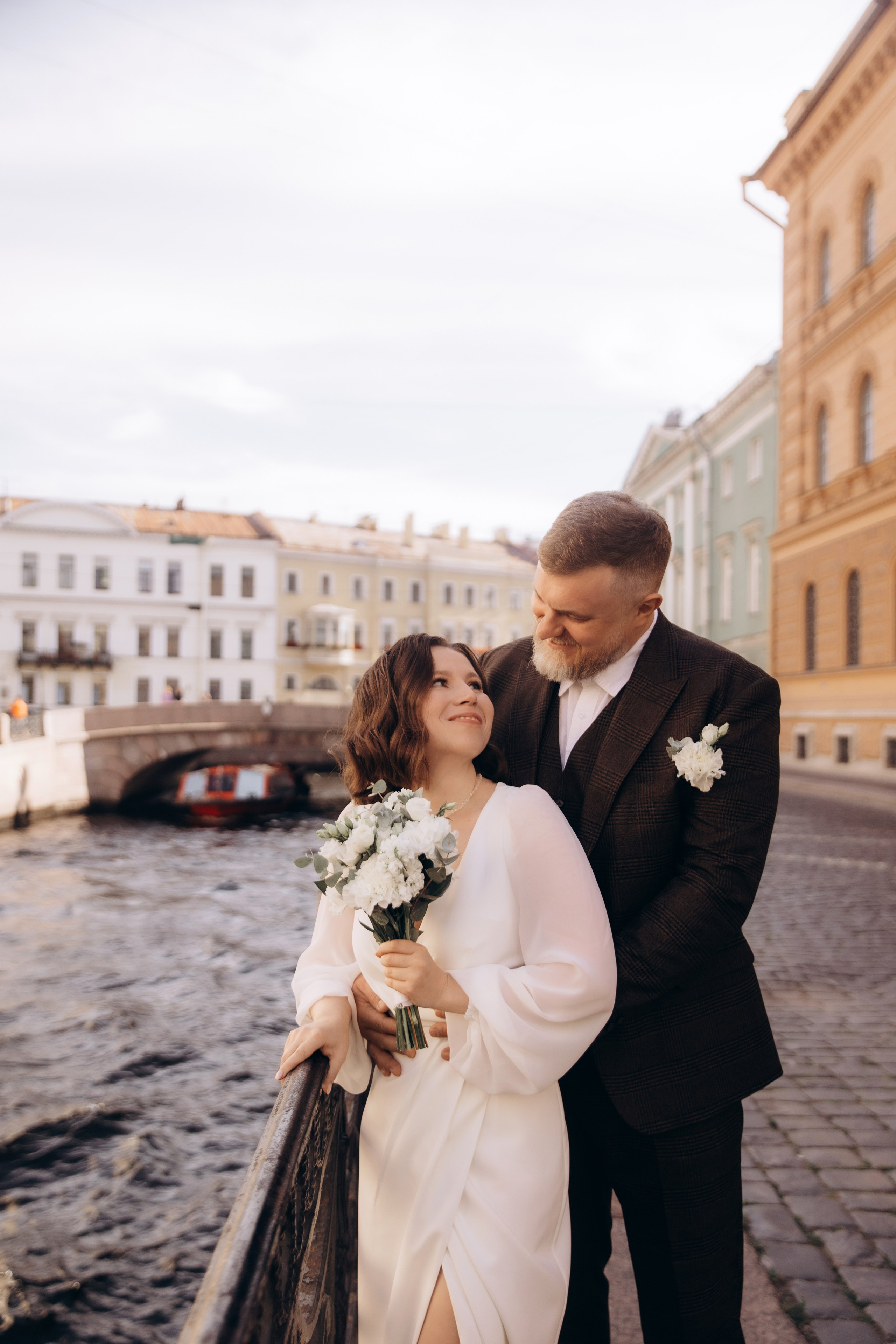 Свадебная фотосессия в Загсе Московского района в Санкт-Петербурге. Фотограф в Санкт-Петербурге Разиля Идиятуллина