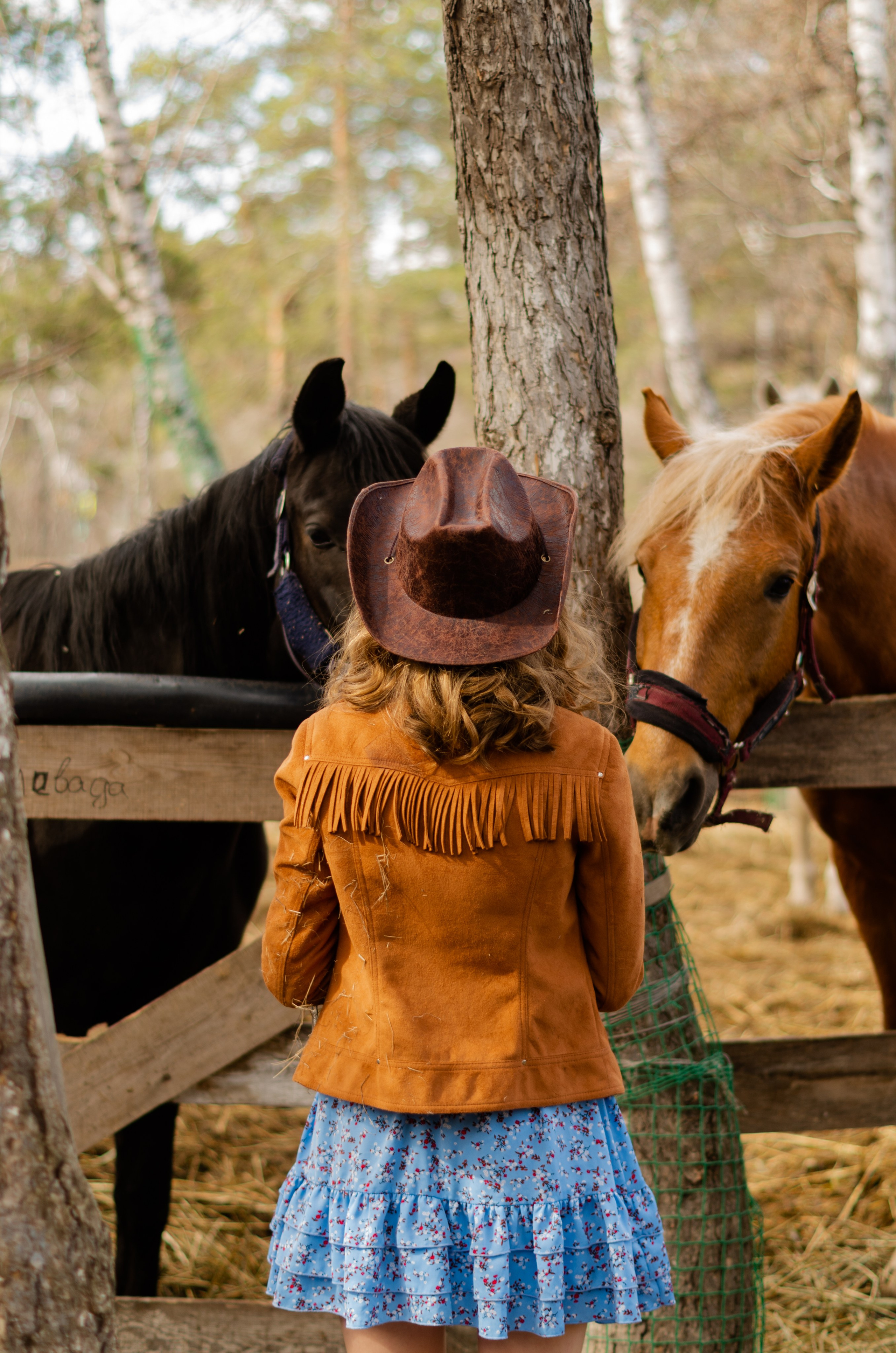 Ковбойская девчонка. Фотограф Марина Доглядная Челябинск фотосессии с лошадьми, мотоциклами