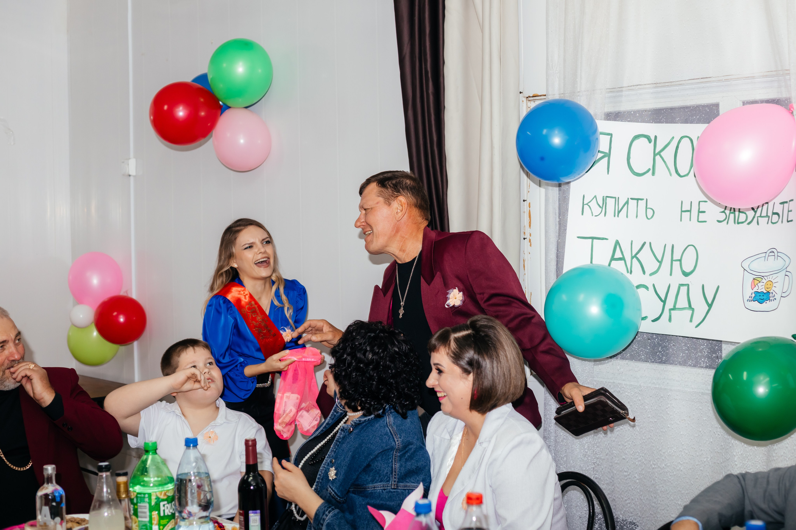 Свадебная фотосессия в стиле 90-х. Свадебный и семейный фотограф в Краснодарском крае Мария Данилкина