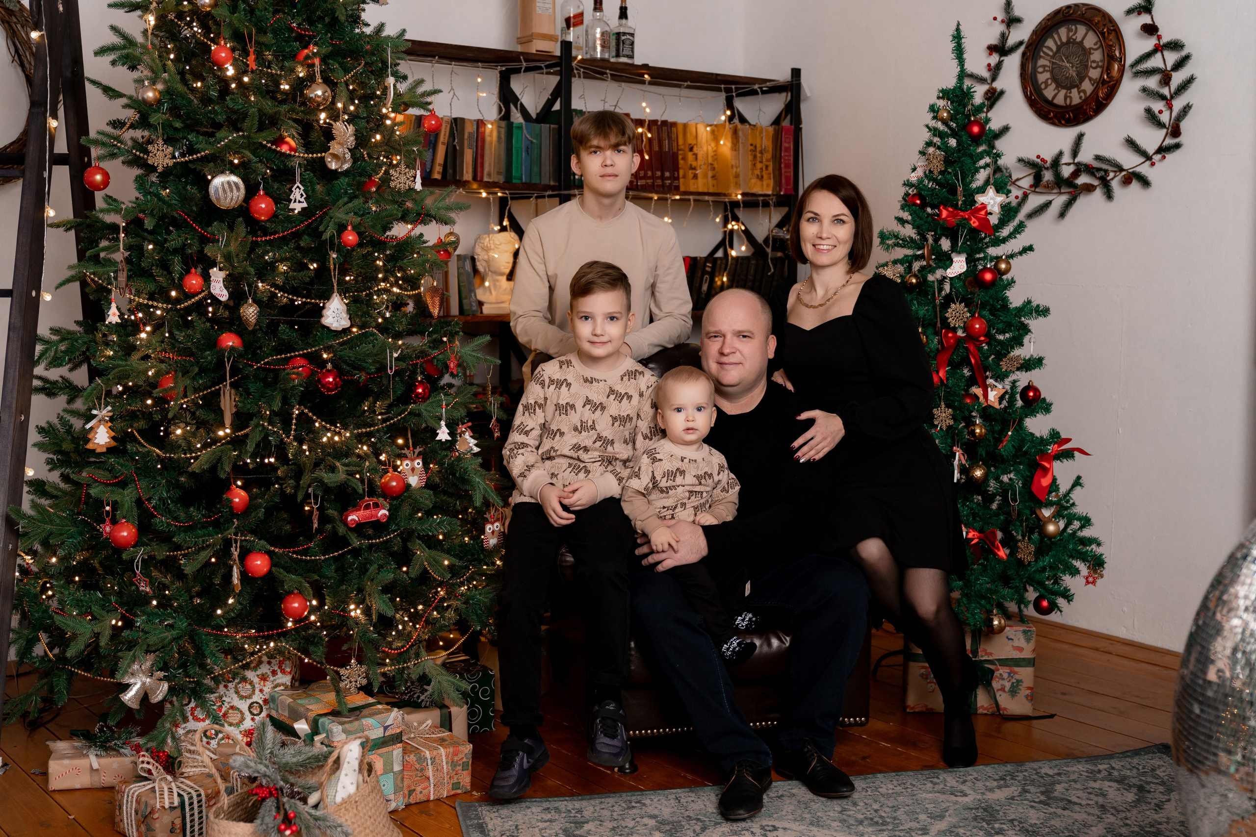 Новогодняя фотостудия. Семейный фотограф СПб Анастасия Василь. Фотосессия на годик