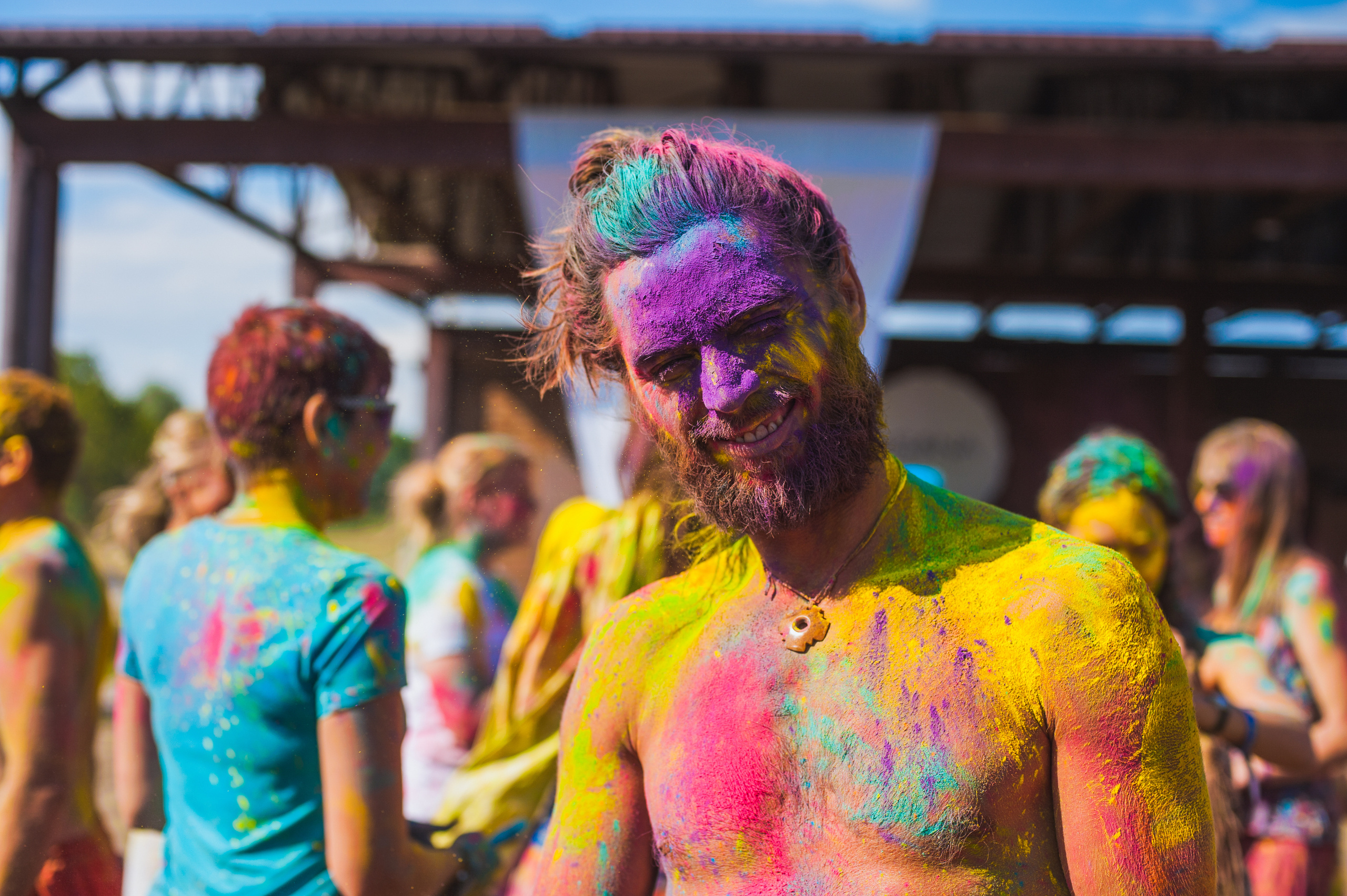 Праздник красок Холи на Фестивале Асана. Семейный фотограф Ульяна Вишнякова