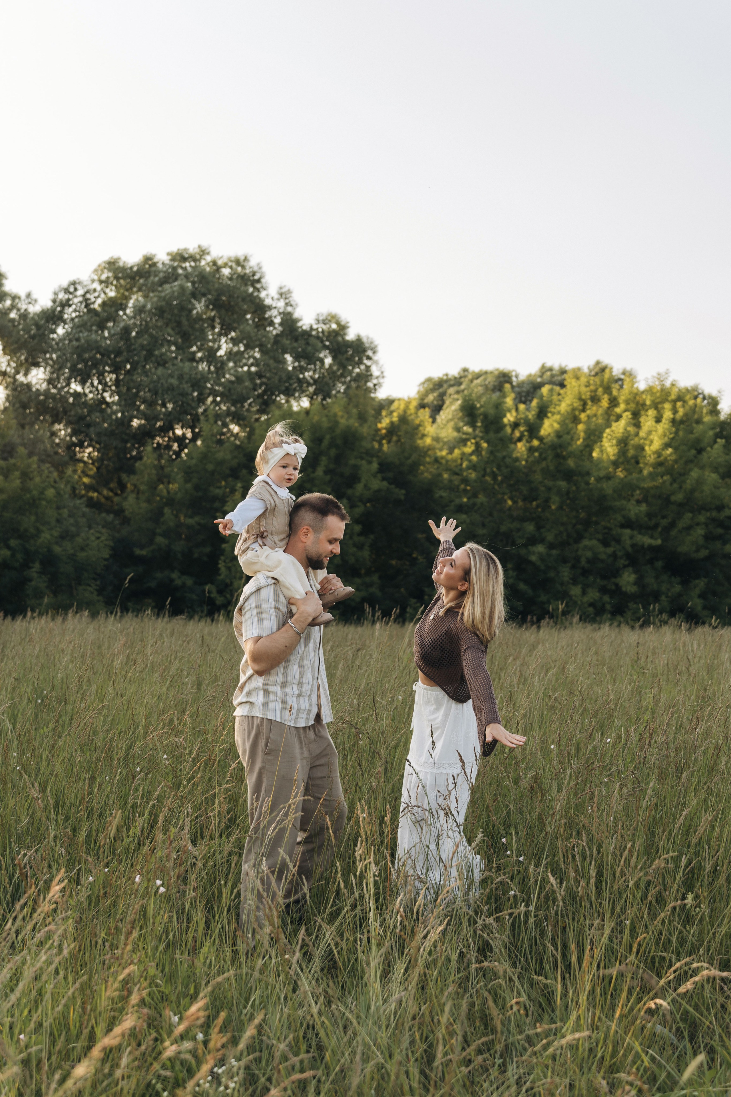На машине загород. Ваш фотограф Вика Артемова