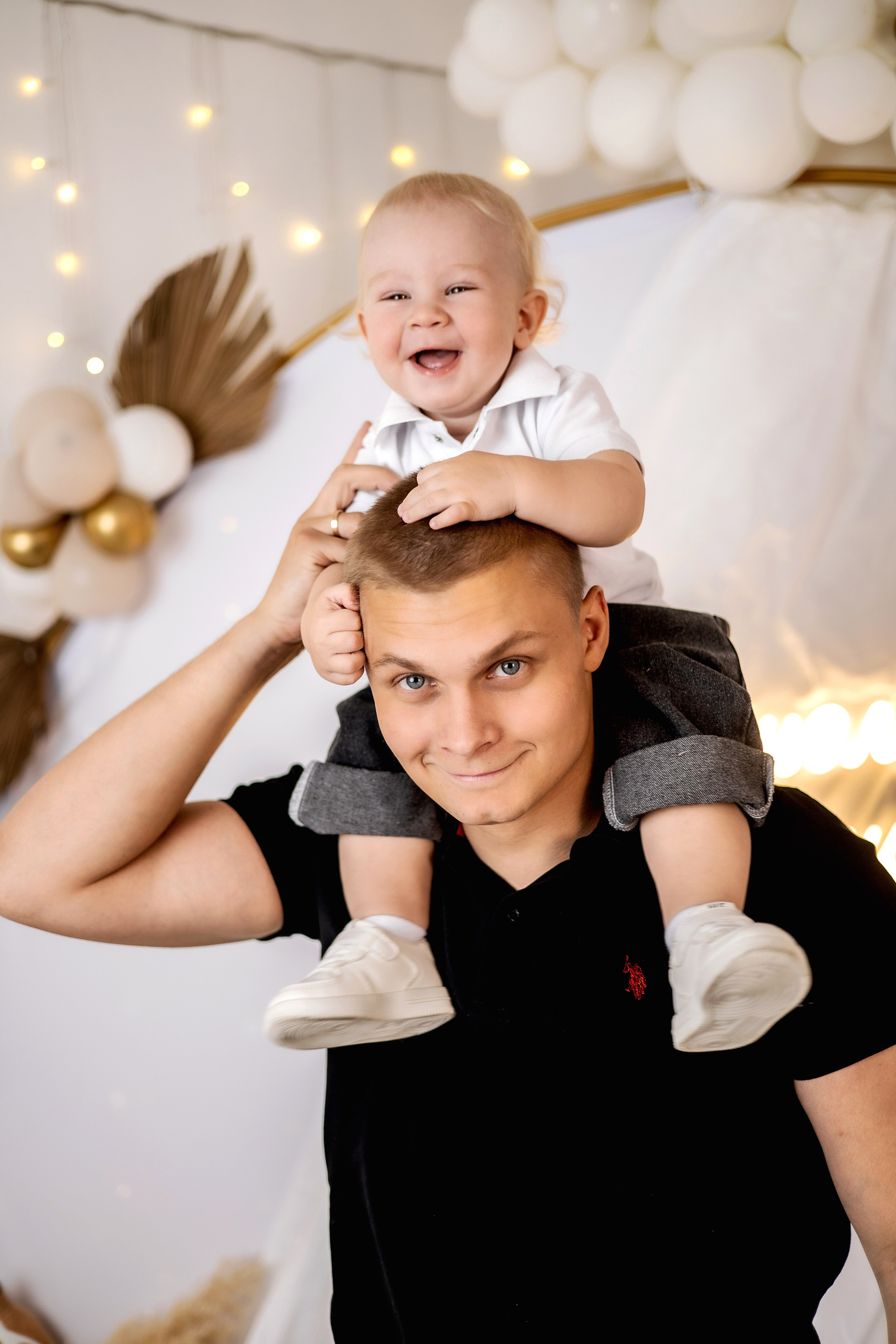 Дамиру годик. Фотограф Надежда Лукьянова