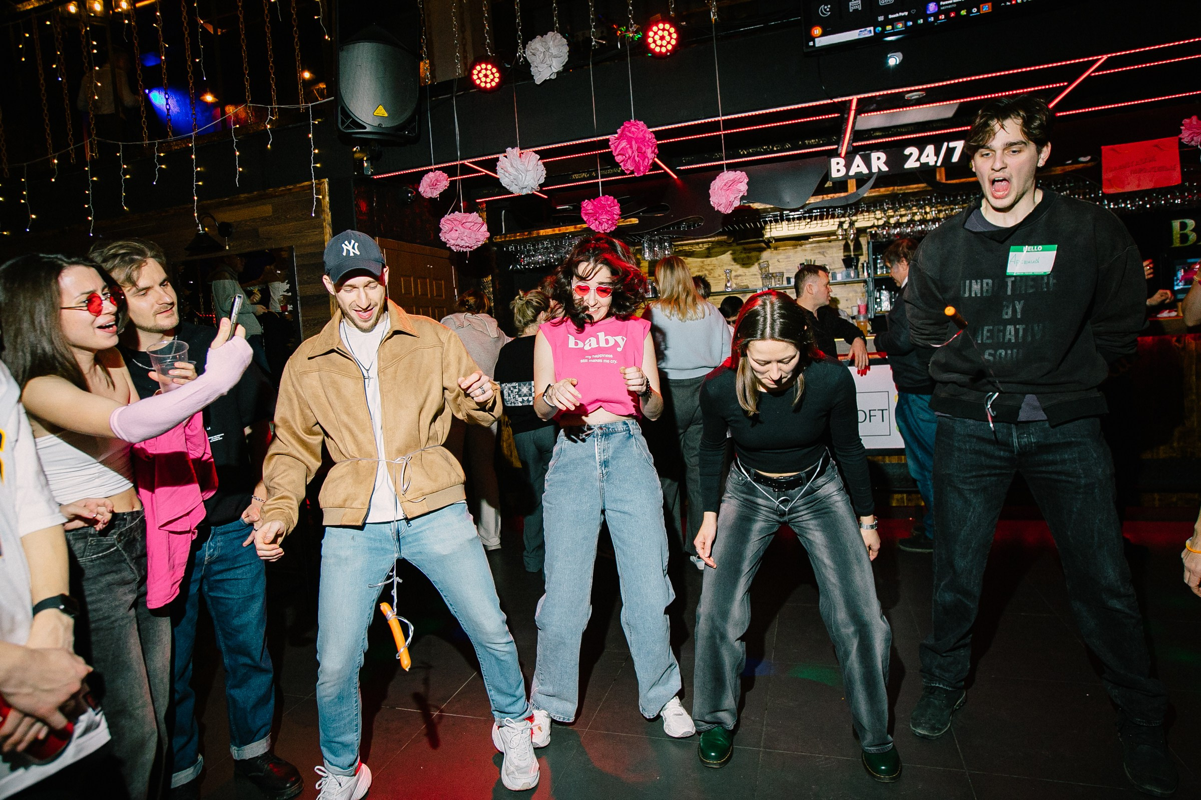 Вечеринка в стиле 00-х. Женский и репортажный фотограф Москва Натали Смирнова