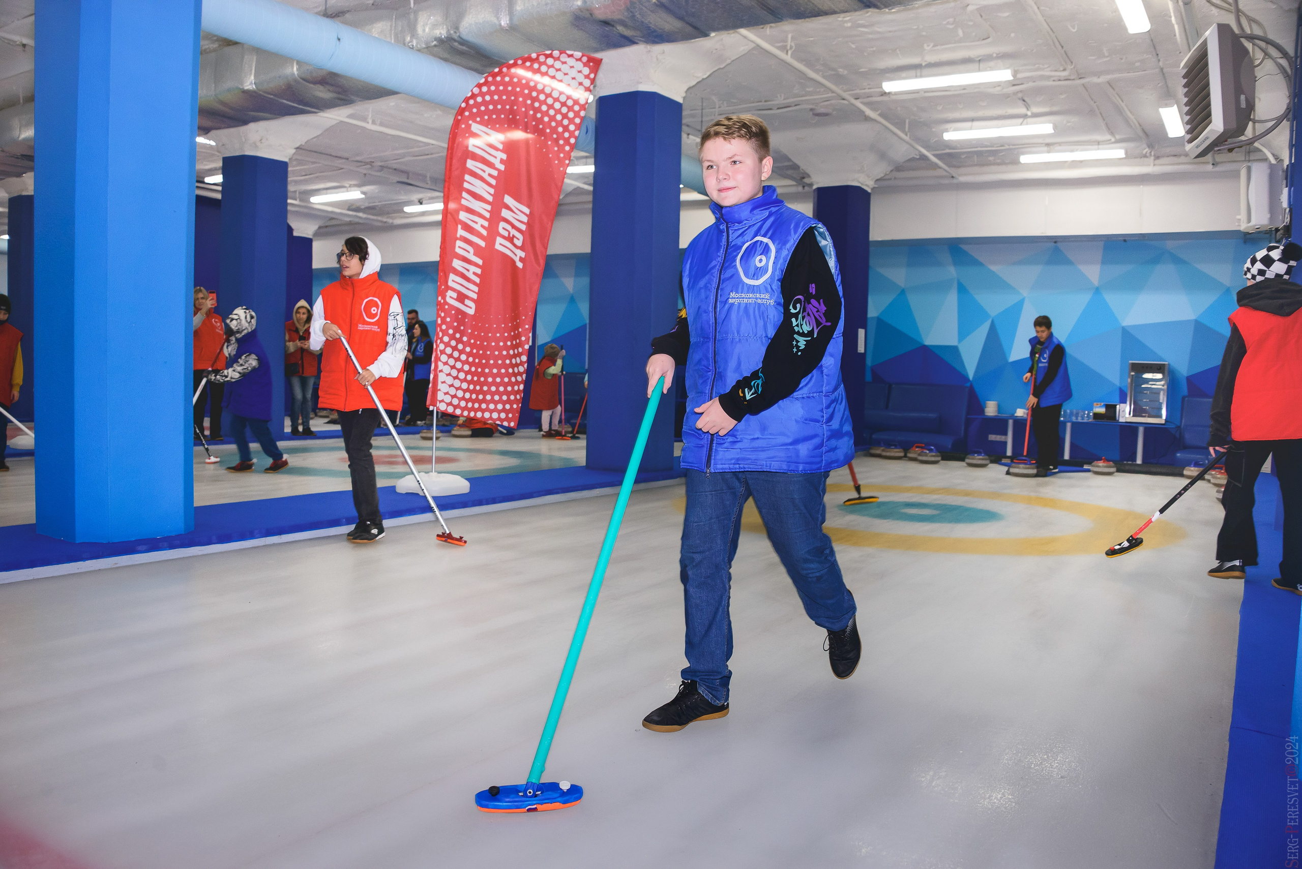 Кёрлинг, детский день рождения, Московский кёрлинг клуб. Ваш фотограф на праздник в Москве, Раменском, Жуковском, Люберцах