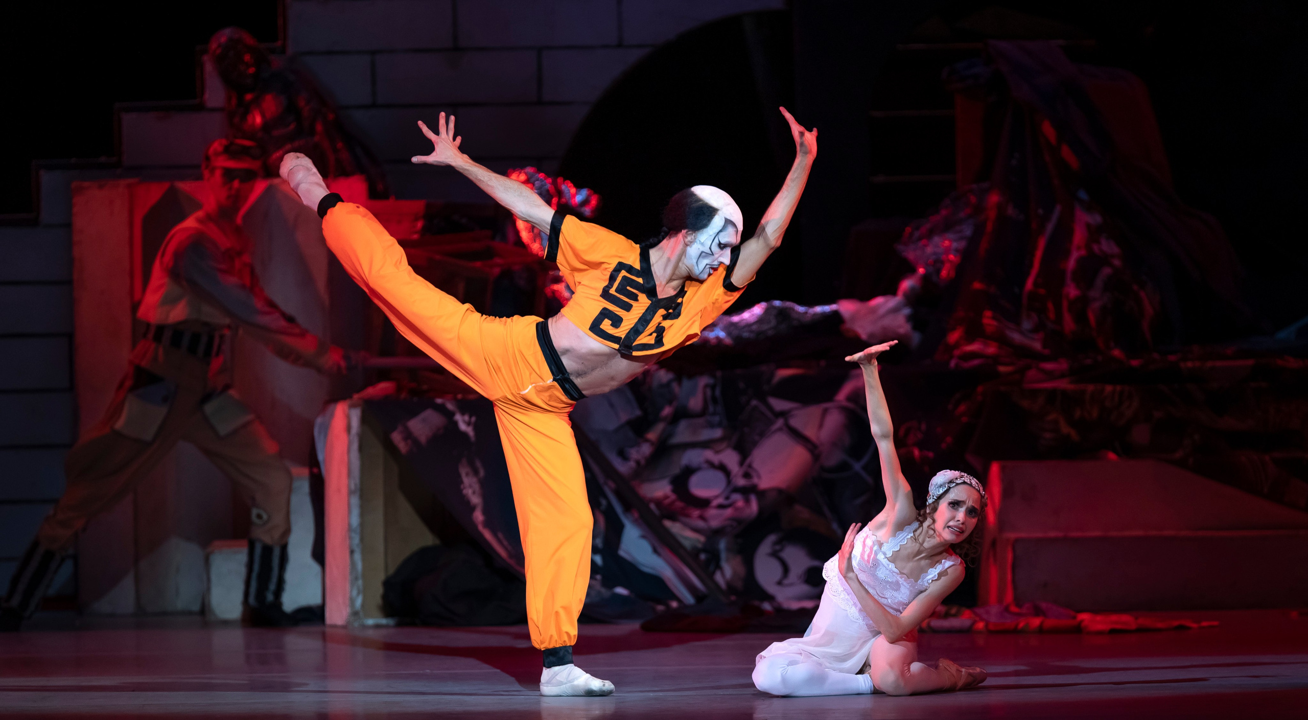 Чудесный мандарин. Балет Наталии Касаткиной и Владимира Василёва. Балетный фотограф Москва Майоров Николай