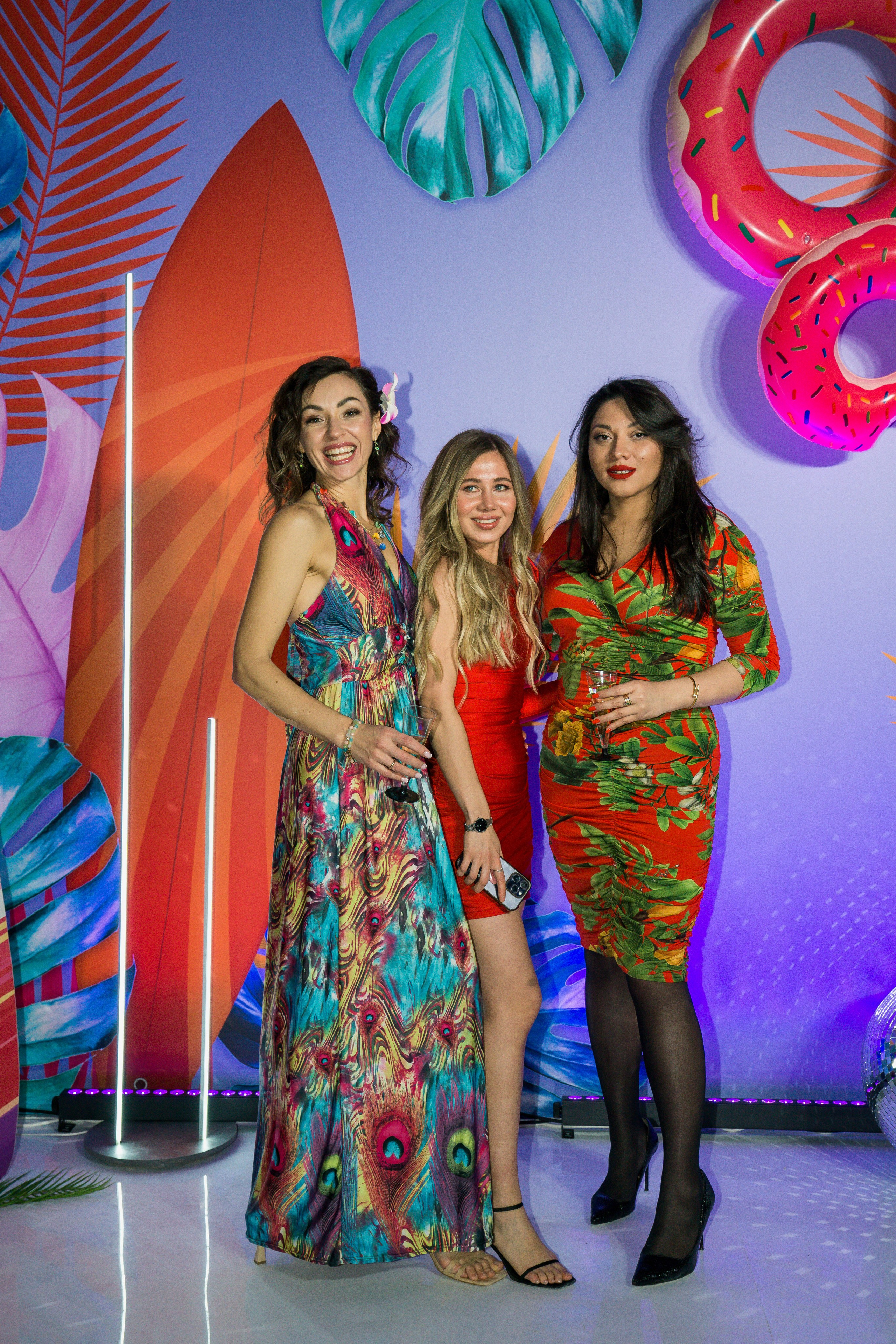 МТС корпоратив Гавайская вечеринка. Фотограф