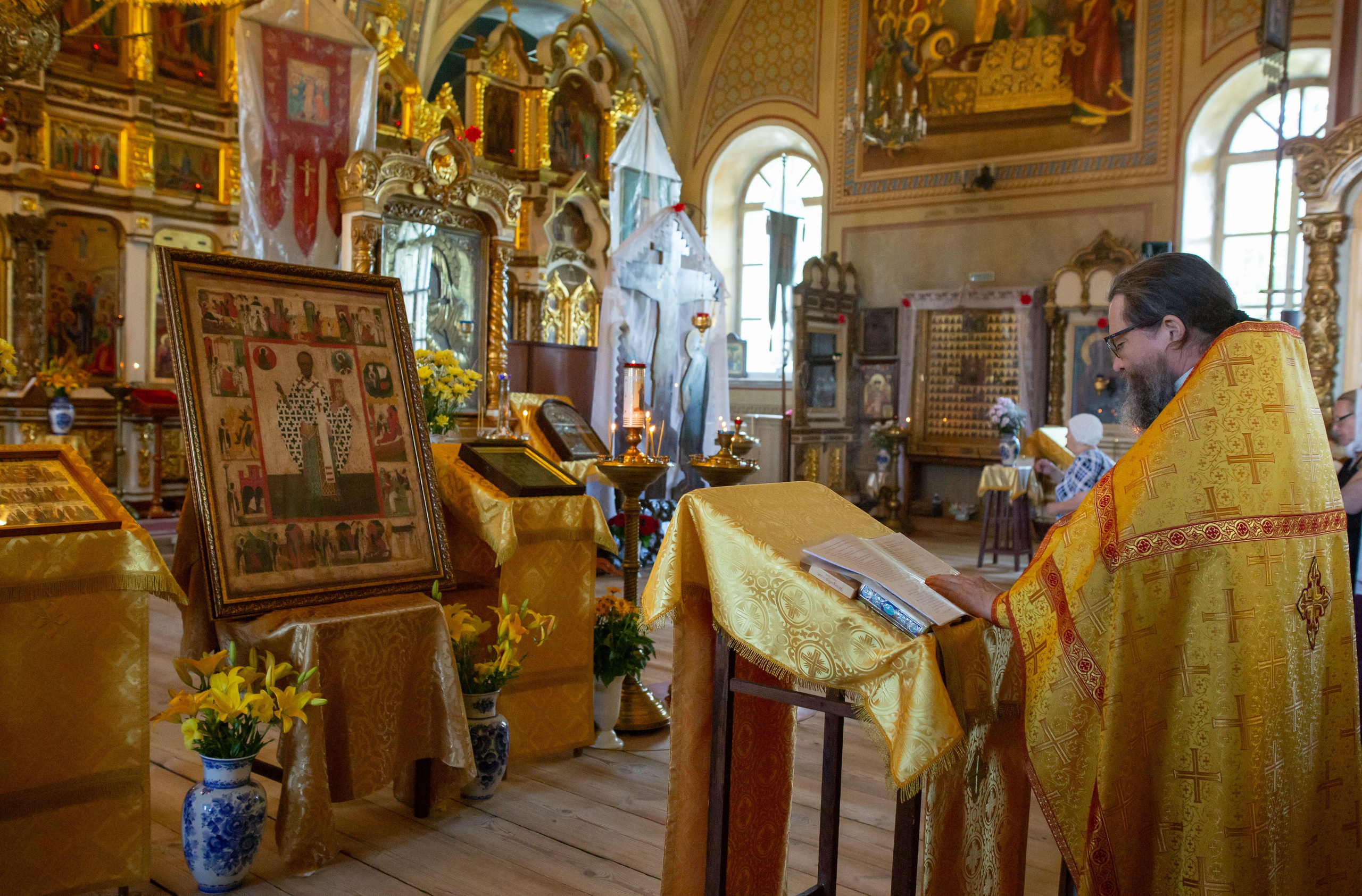 Молебен Николай Зарайсий с Ашитково Воскресенский храм. Семейный и детский фотограф Анна Петракова