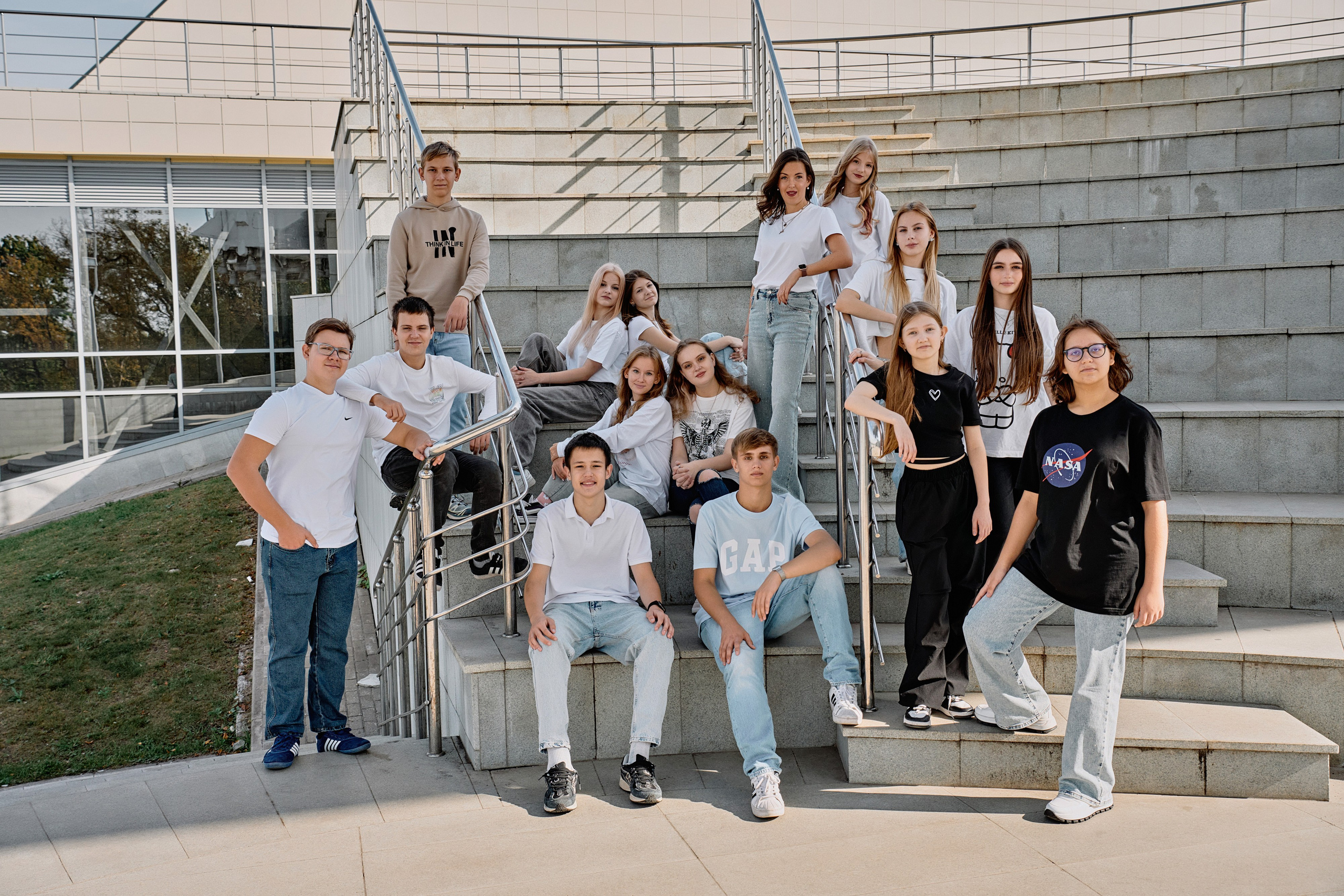 Фотосъёмка в Инновационном культурном центре (ИКЦ) Калуга для выпускных альбомов. Фотограф Меняйло Евгений. Свадьба. Портрет. Репортаж. Семья. Контент