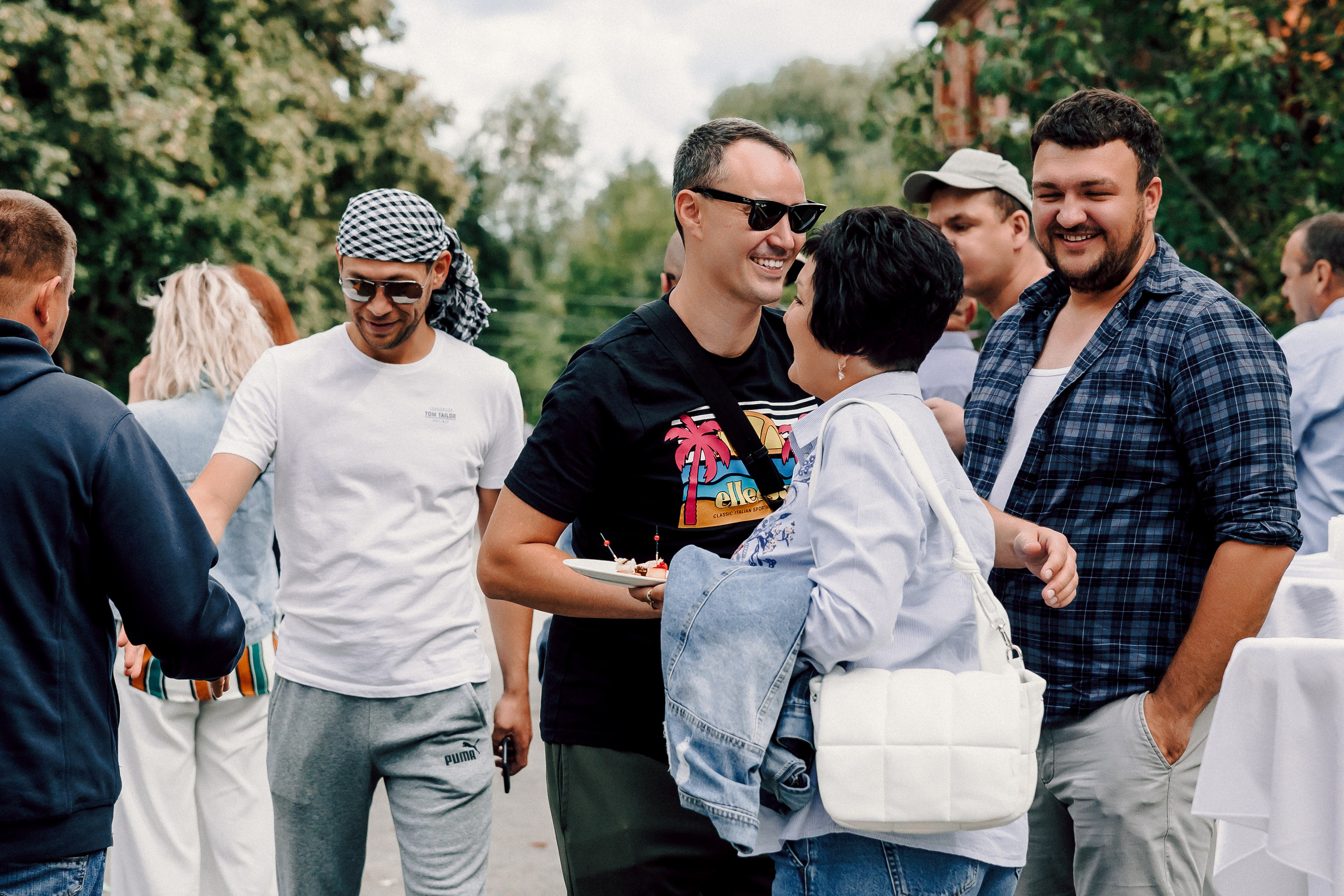 УММ2 — Летний корпоратив. Лёшка Варзегов — фотограф