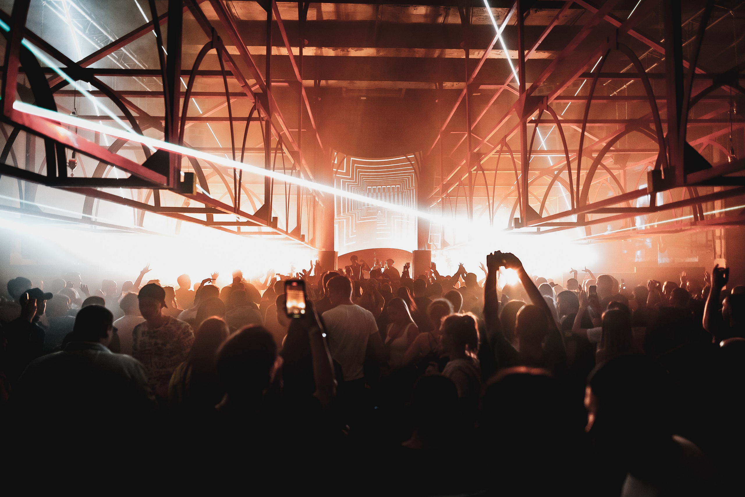 Инфо. Репортажный (клубный) фотограф в Москве