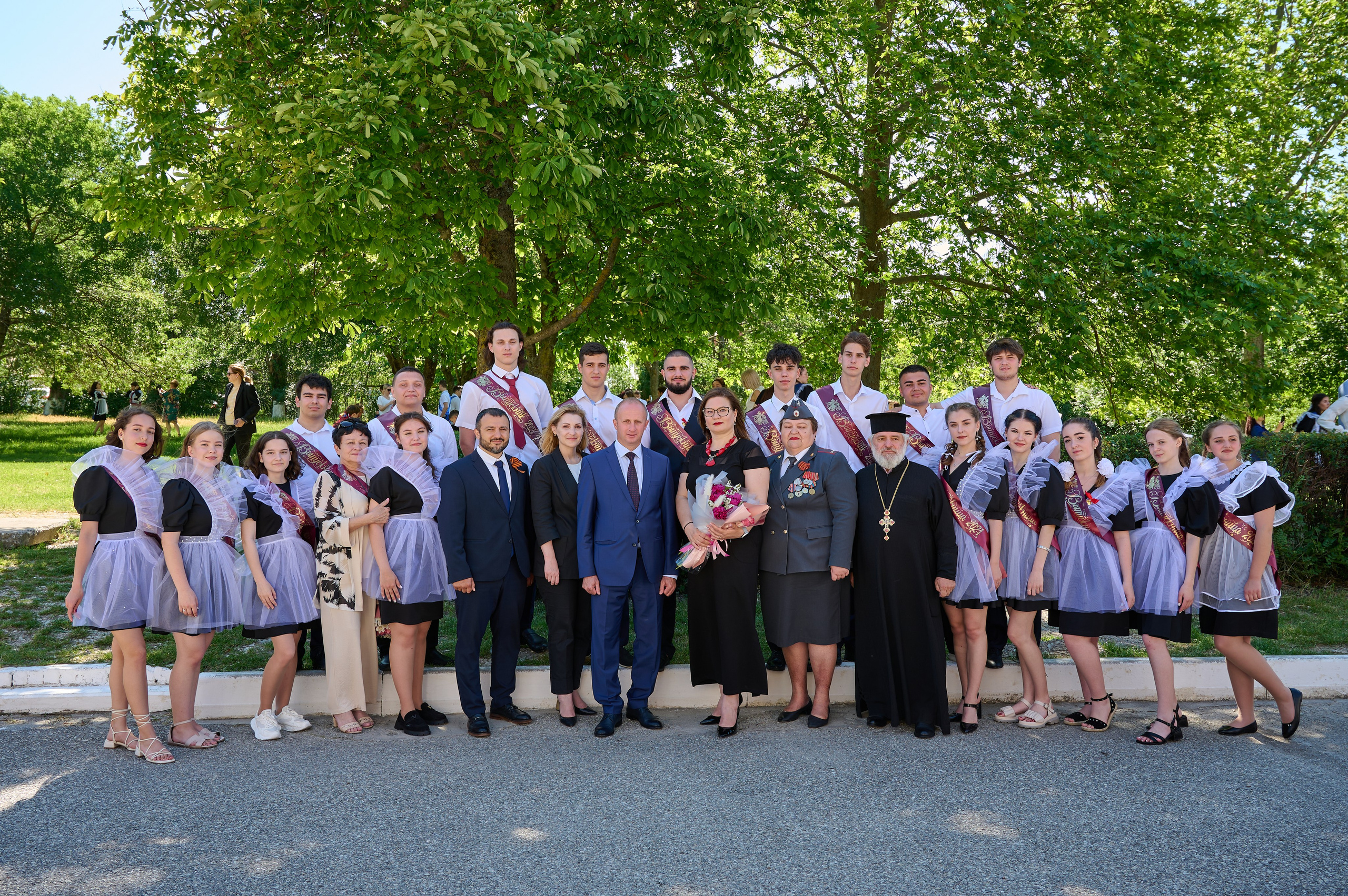 Последний звонок. Жизнь курорта Кабардинка в фотографиях