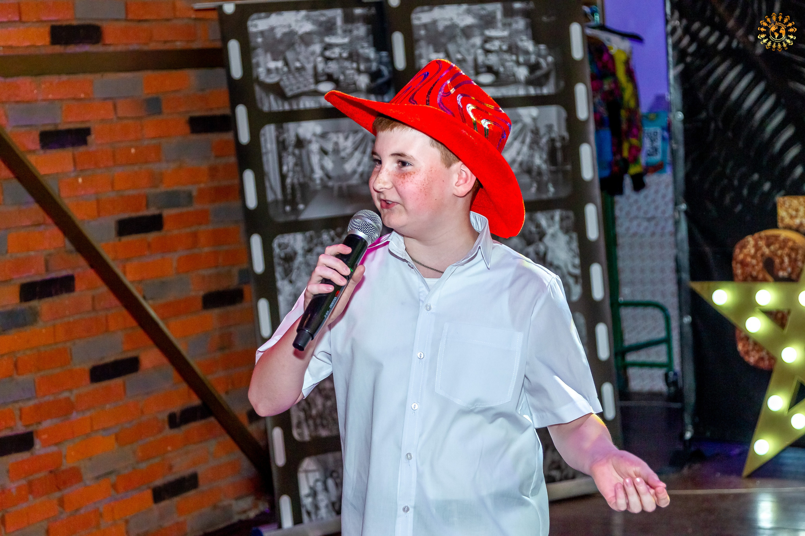 Выпускной 4-го класса 2024. Школа 2109. Репортажная съемка в Москве и области. Анималистика