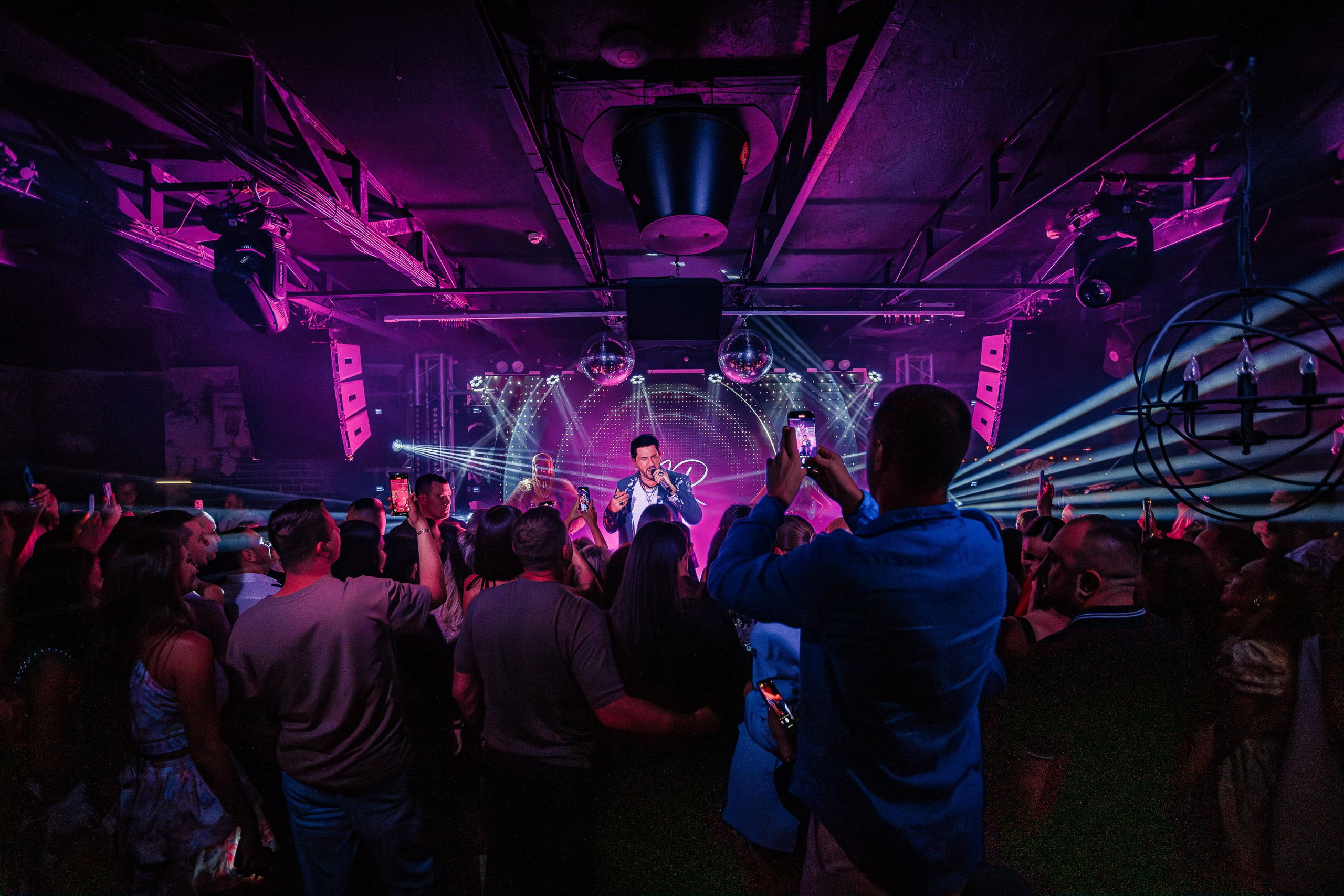 «АВРААМ РУССО"_Чайка на пляже_Ялта_21.06.2025. Аминов Руслан | Фотограф