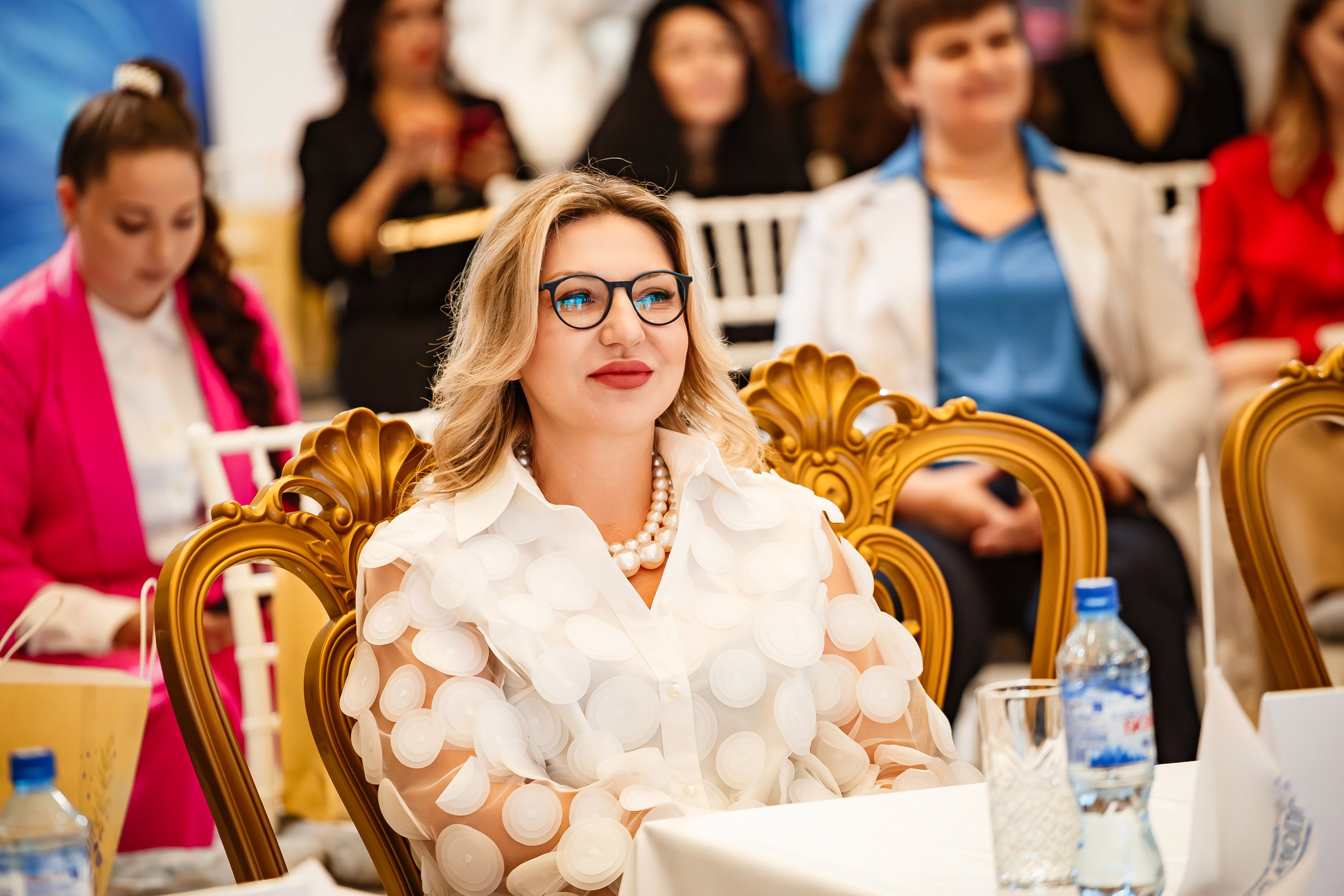 Бизнес — форум «Женщины Крыма 2024»_Симферополь_Рыбацкая деревня_23.11.24. Аминов Руслан | Фотограф