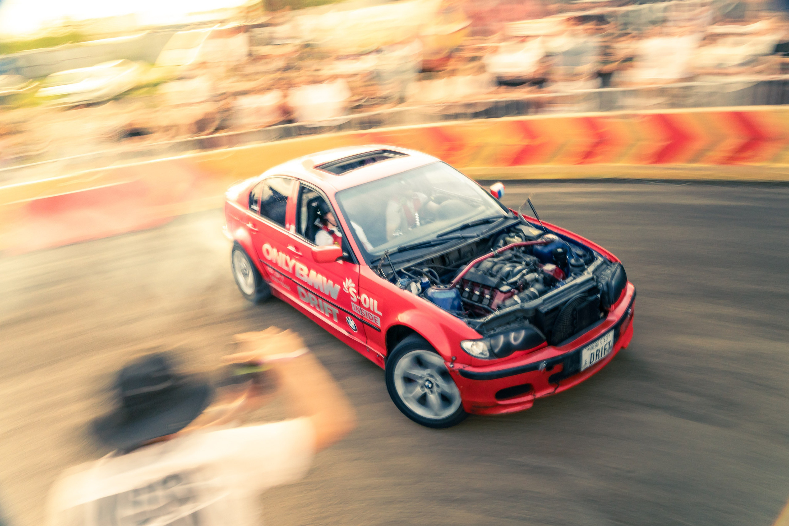 TURBO NIGHT. Opasnophoto