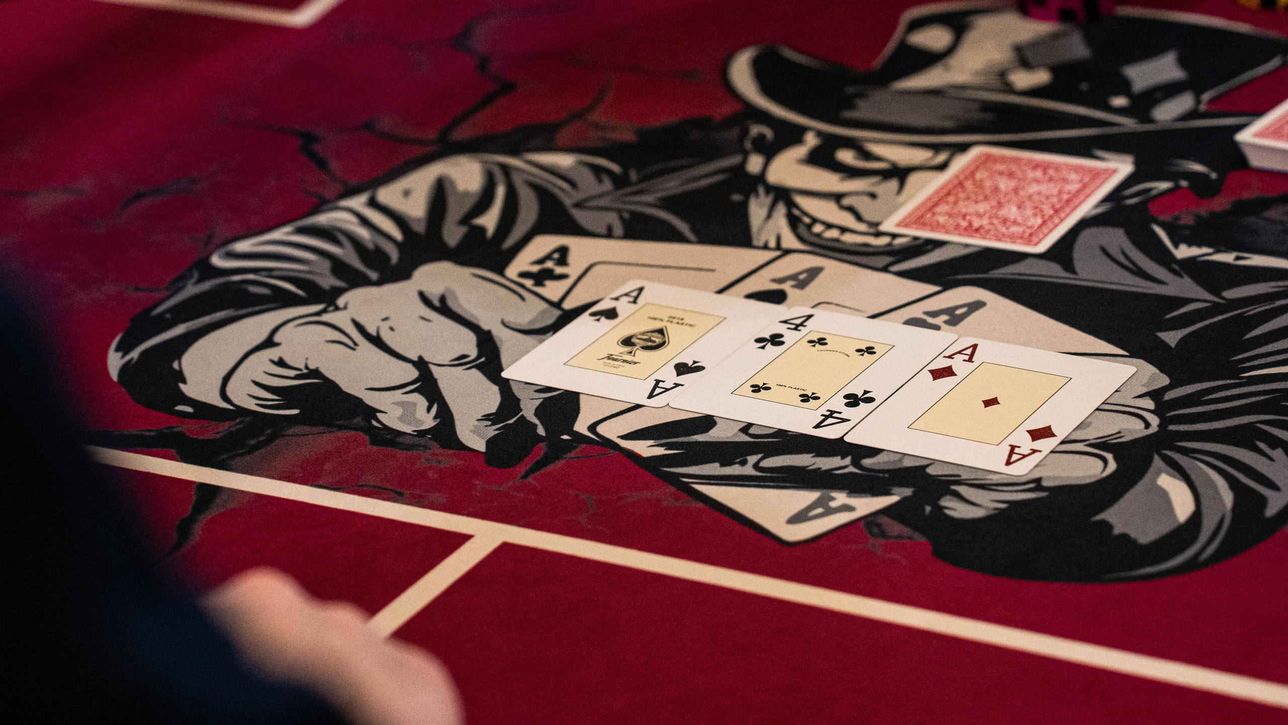 Joker Poker Club 28.02.2026. Коммерческий и художественный фотограф и видеограф в Москве Арсений Тургенев