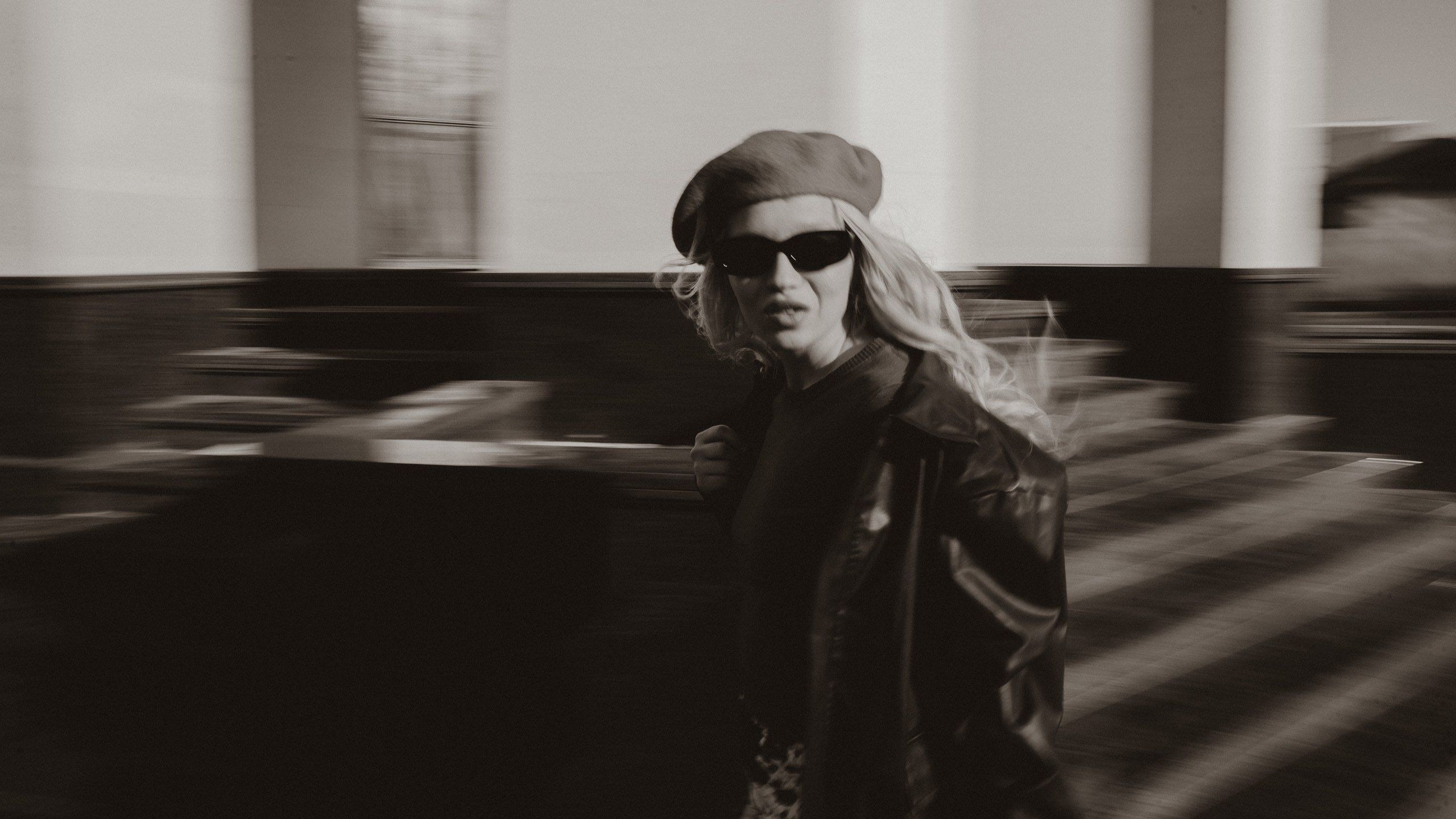 В моменте городской съемки. Фотограф и Видеограф Анапа, Новороссийск, Краснодар. Алина и Женя