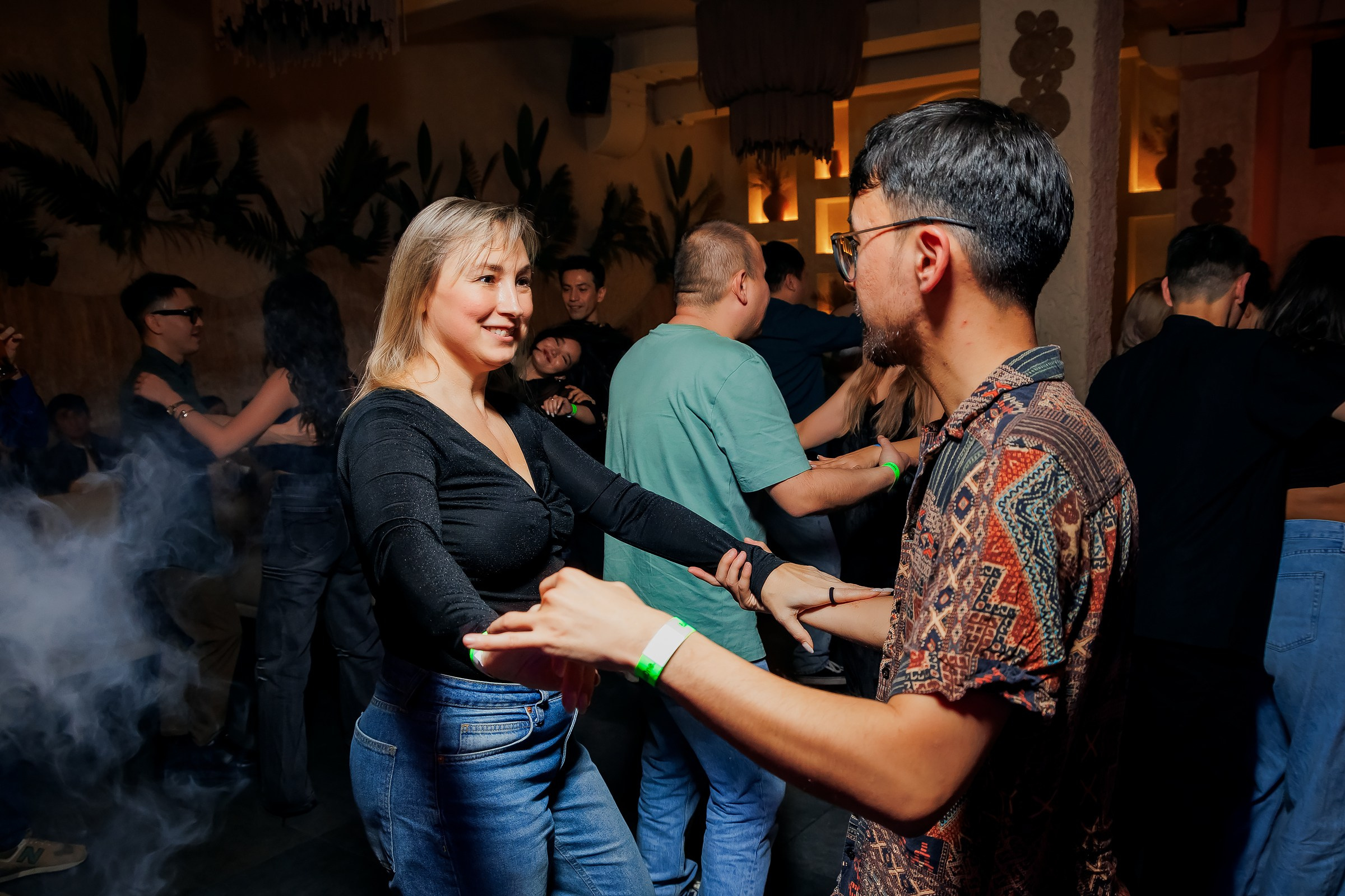 Bachata party. Репортажный фотограф в Алматы Каюпов Сержан
