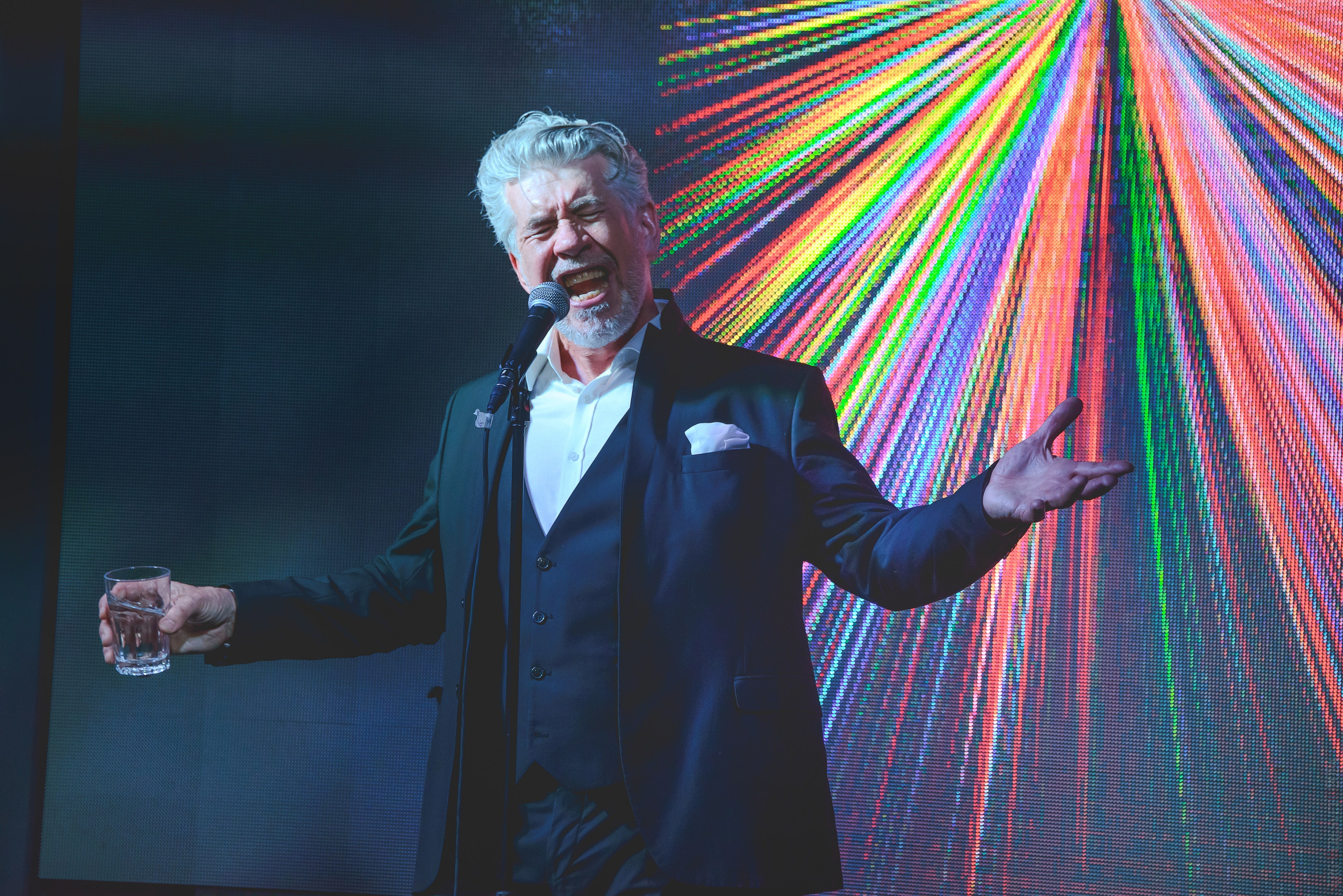 Концерты, шоу — музыканты, артисты в клубах, барах, пабах. Ваш фотограф на праздник в Москве, Раменском, Жуковском, Люберцах