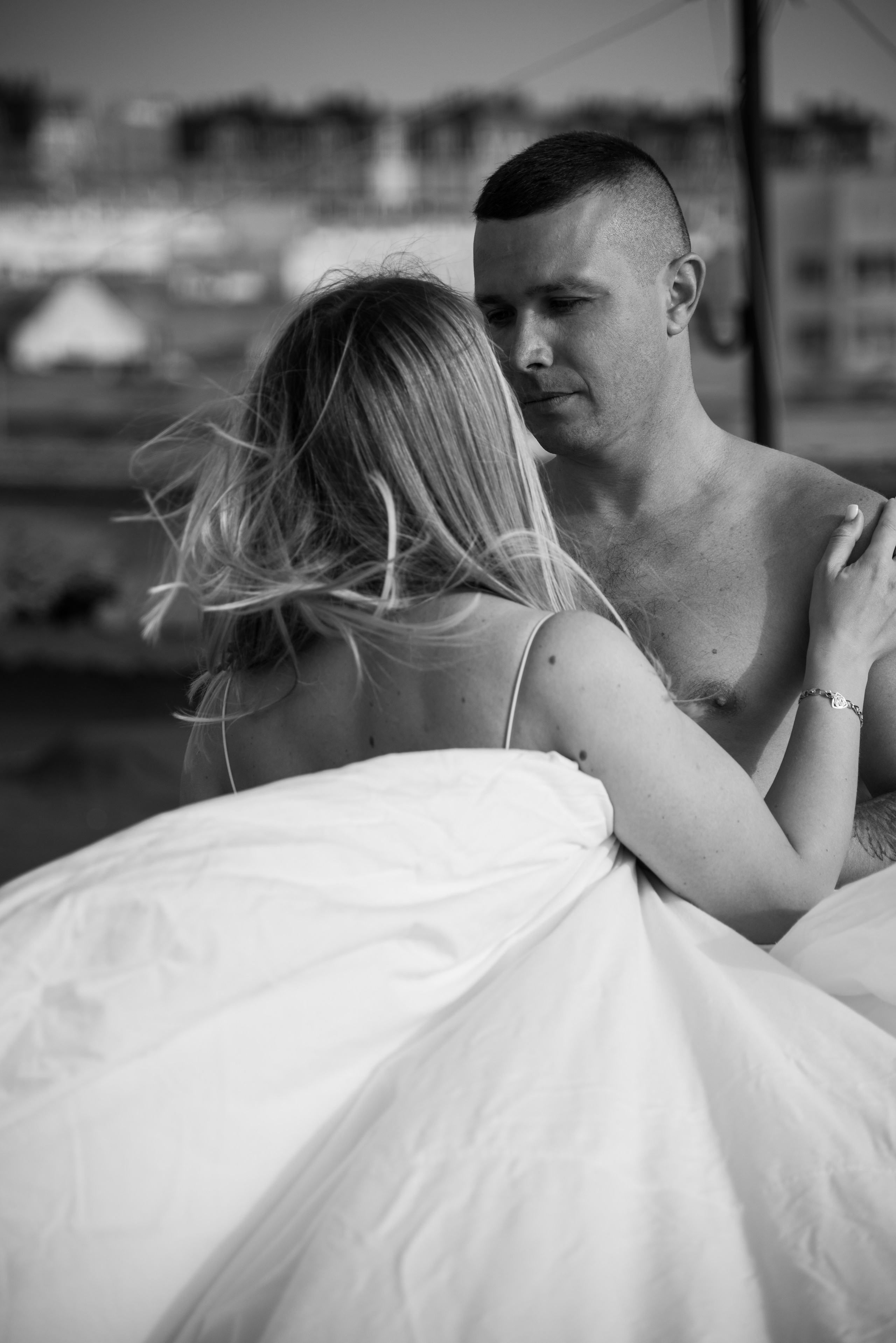 На крыше в одеялах. Свадебный фотограф Анна Хочева