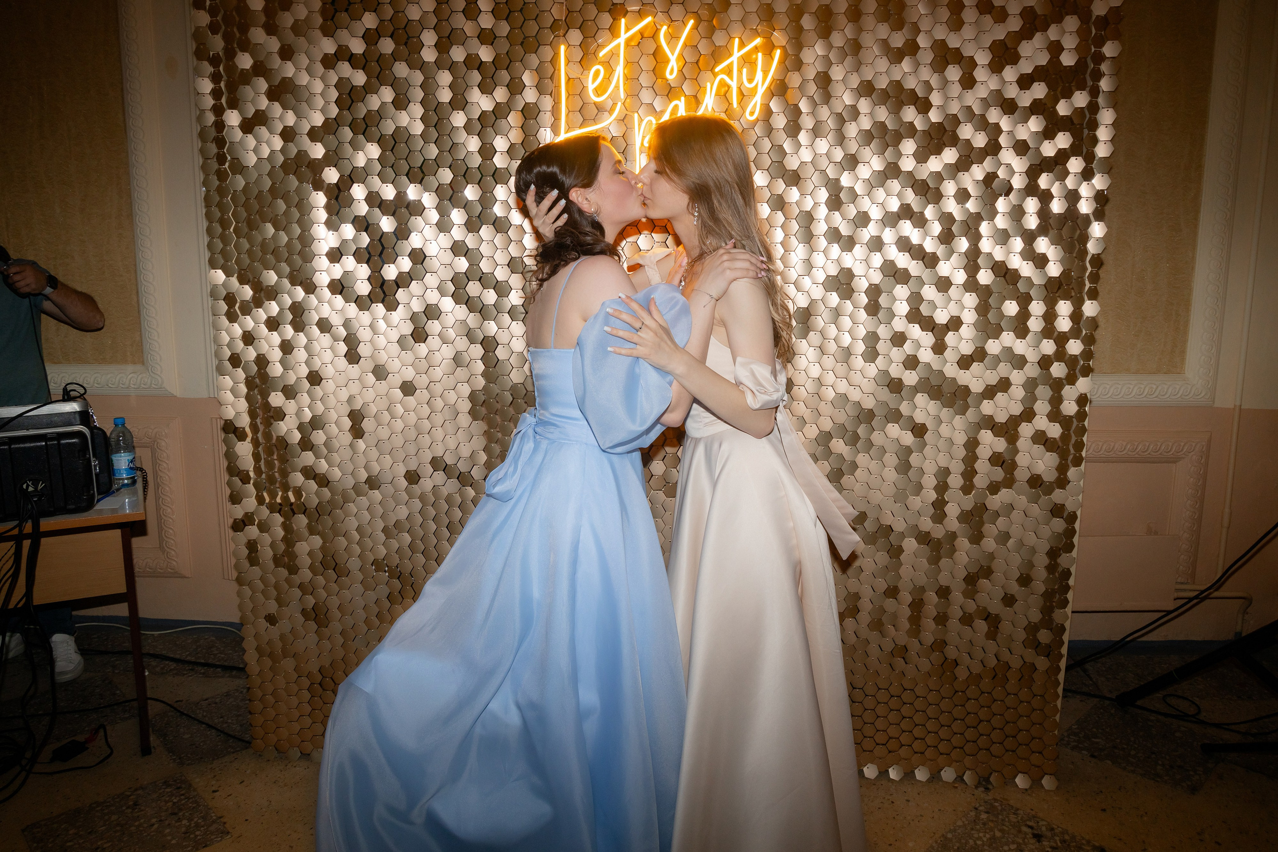 Школьный выпускной 2024 год в Соколе (Минск). Свадебный фотограф в Минске/Беларуси Сергей Спиридонов