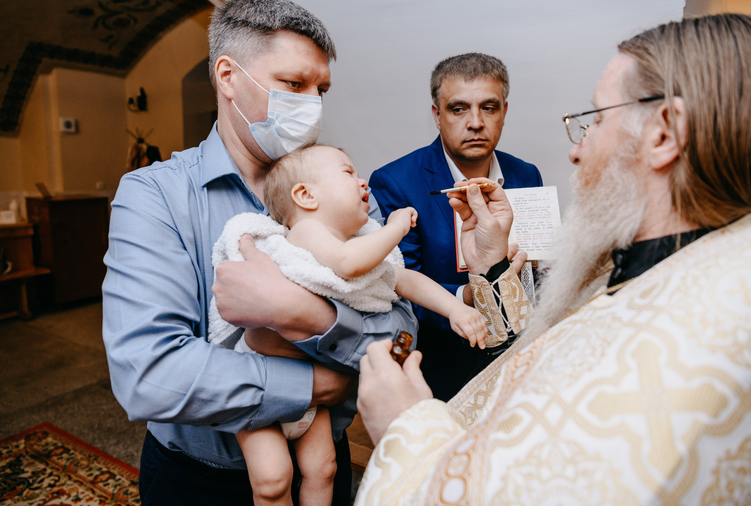 Крещение Александра. Фотограф на выписку из роддома в Москве и МО