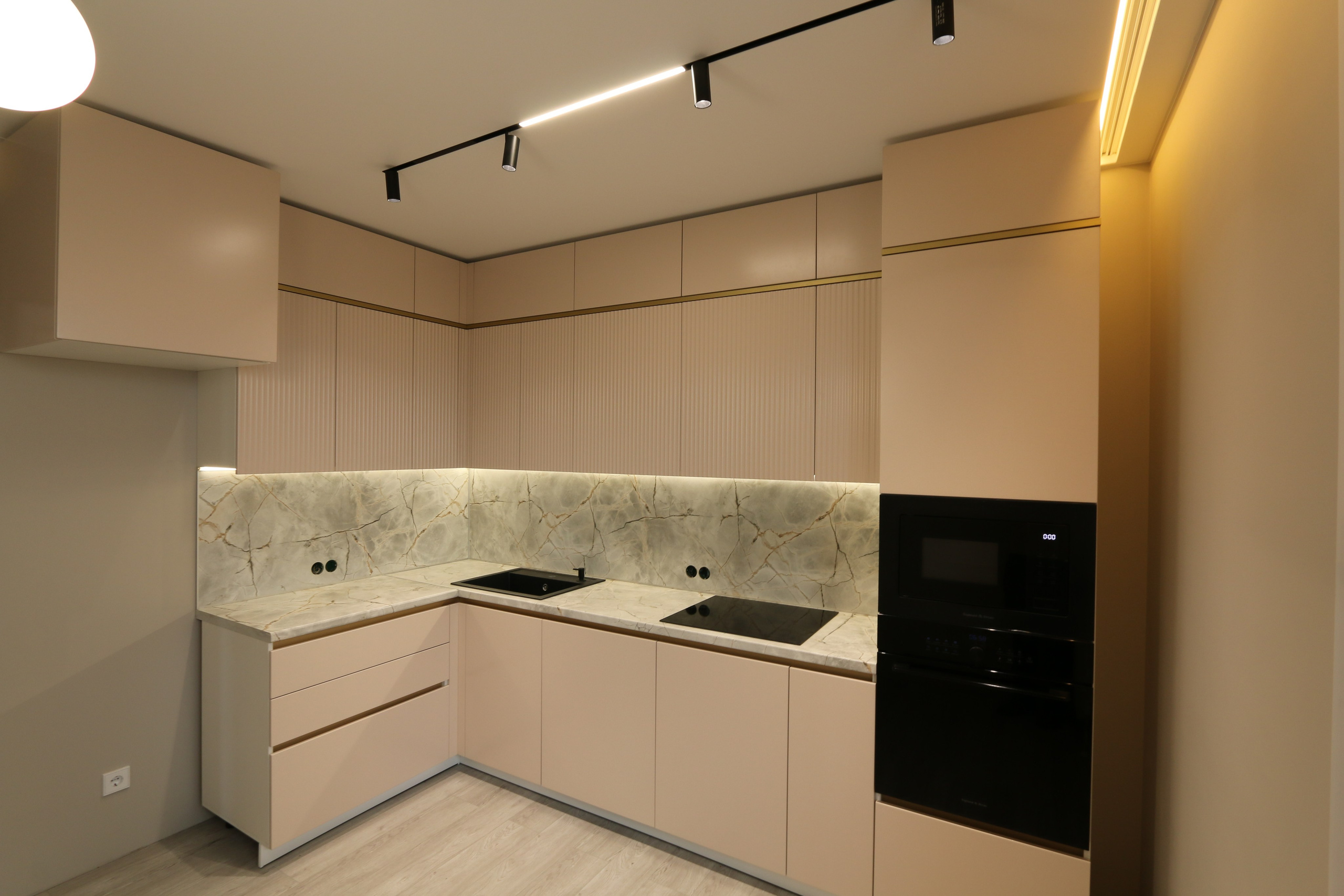 Ул. Гурьевская улица, 177/1. Мебельное ателье РАУМАН