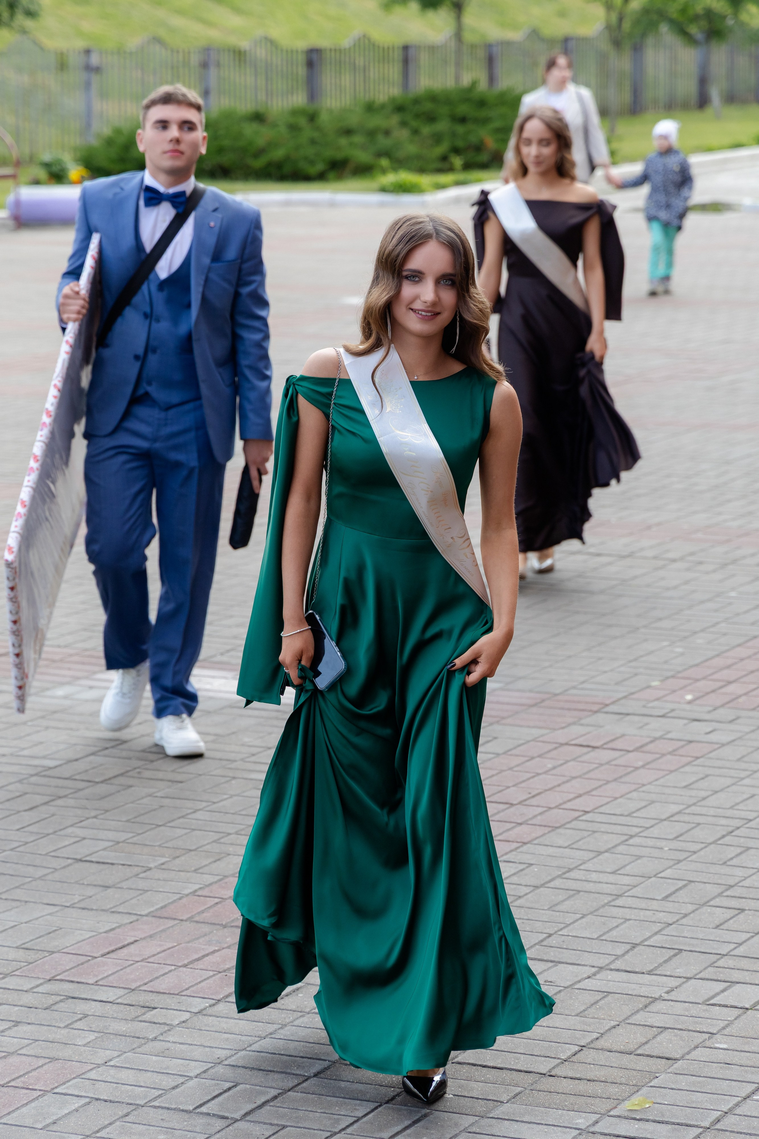 Школьный выпускной 2025 год в Минске, Беларуси. Свадебный фотограф в Минске/Беларуси Сергей Спиридонов