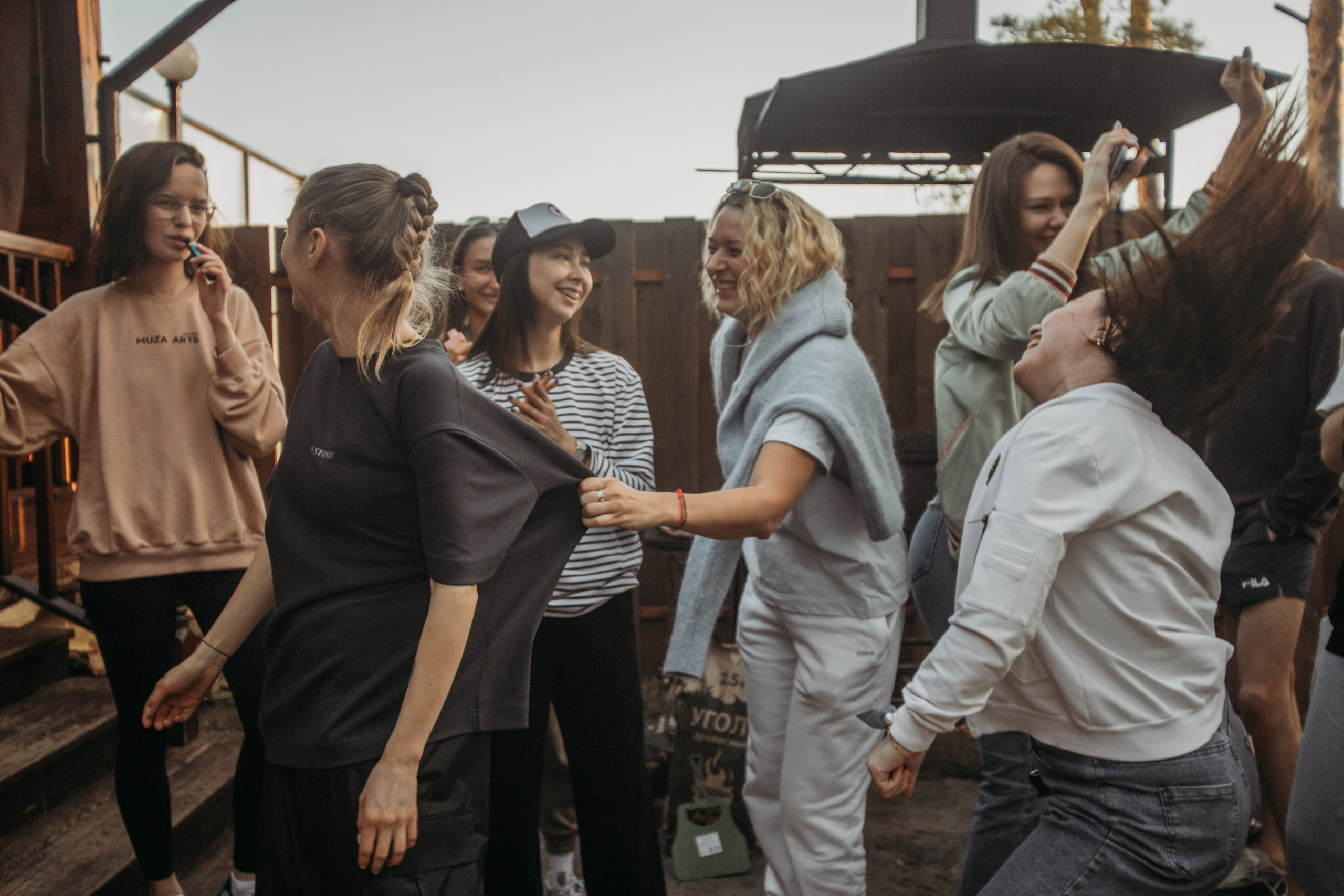 Корпоратив Muza_Arts. Венера Гайн. Репортажный фотограф  Тюмень. Обучение фотографии с 0