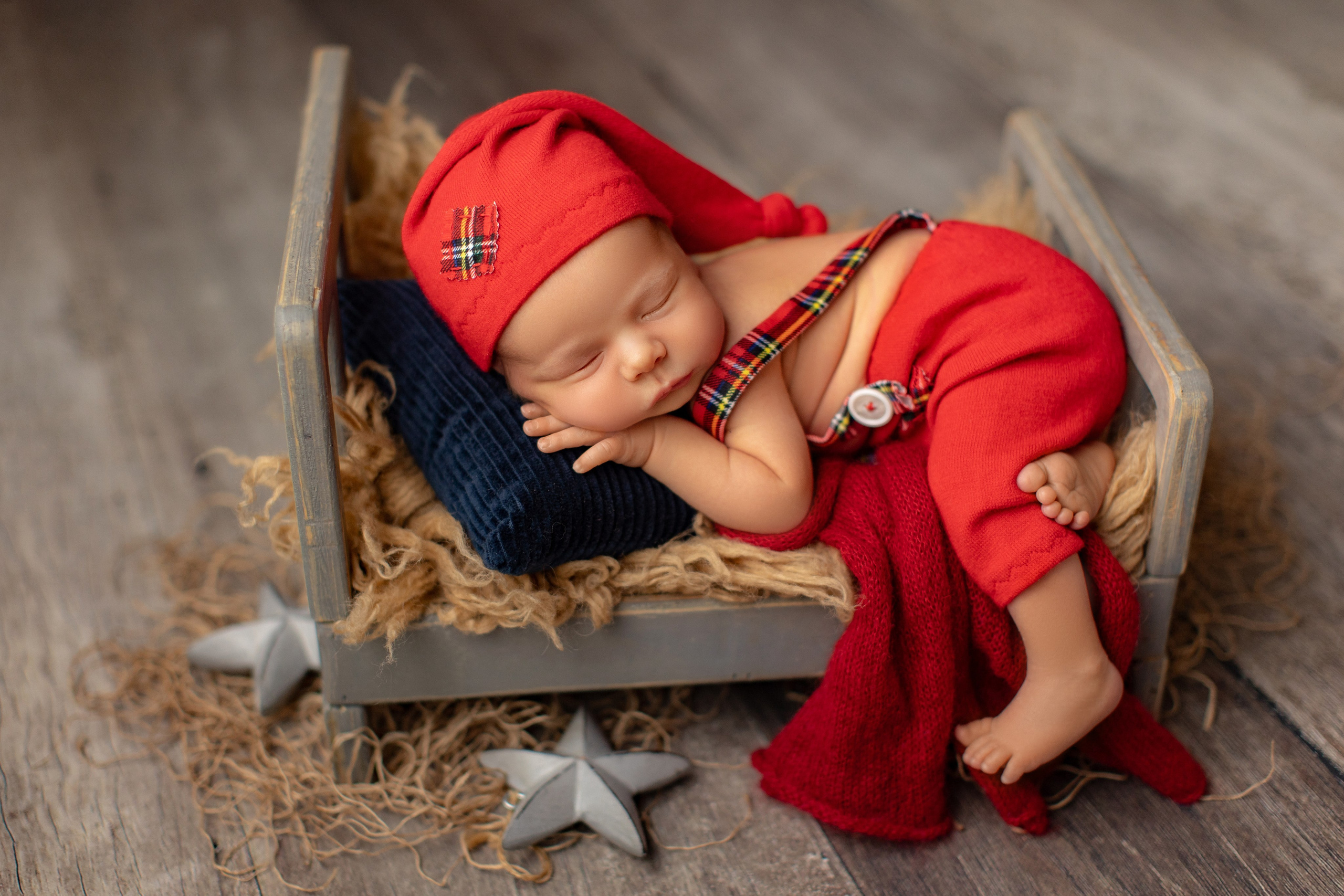 Кроватка сер гал. Фотограф новорожденных, семейный фотограф в Санкт-Петербурге