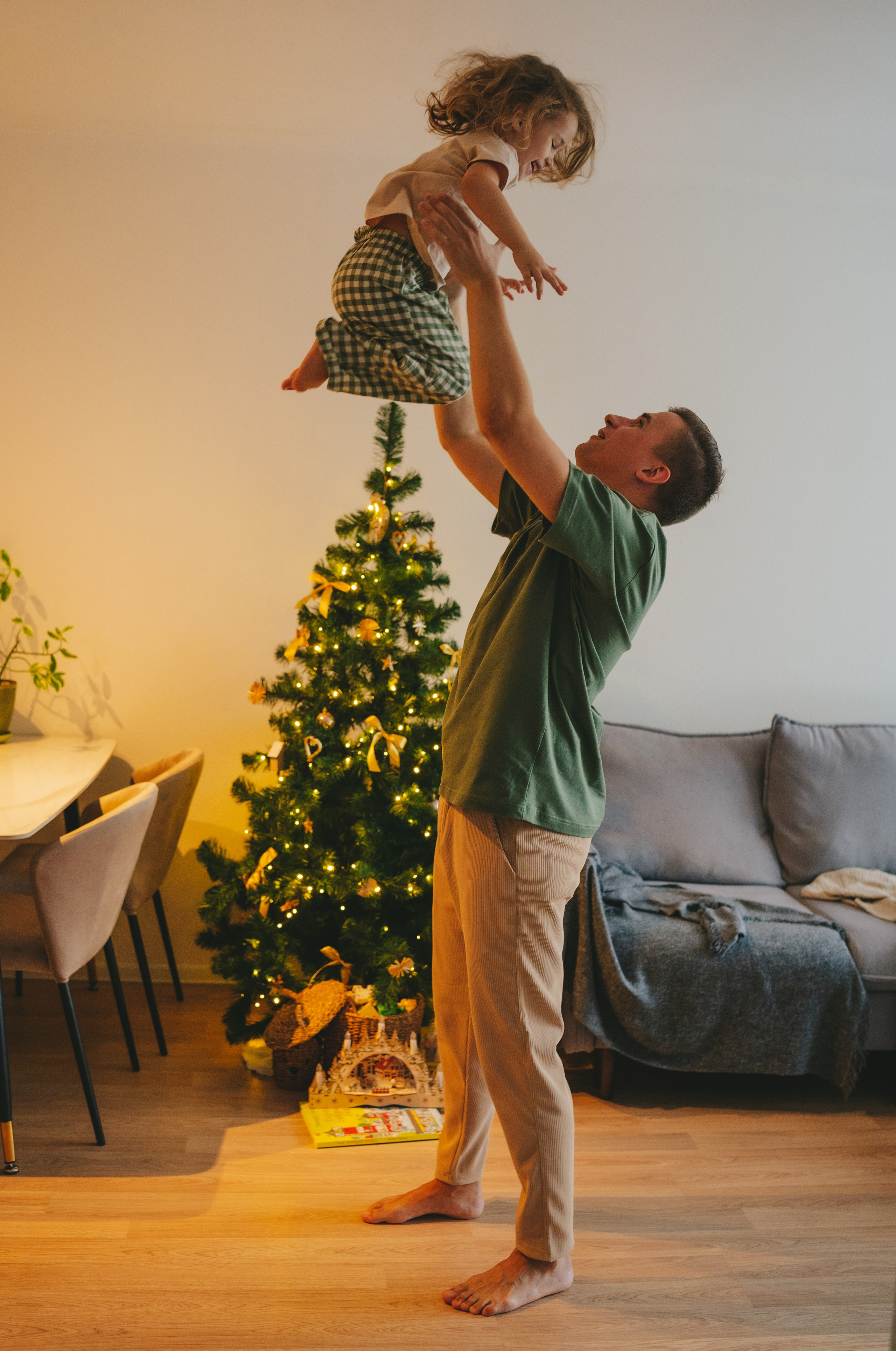 Домашняя новогодняя семейная съемка. Фотограф Екатерина Канчалаба