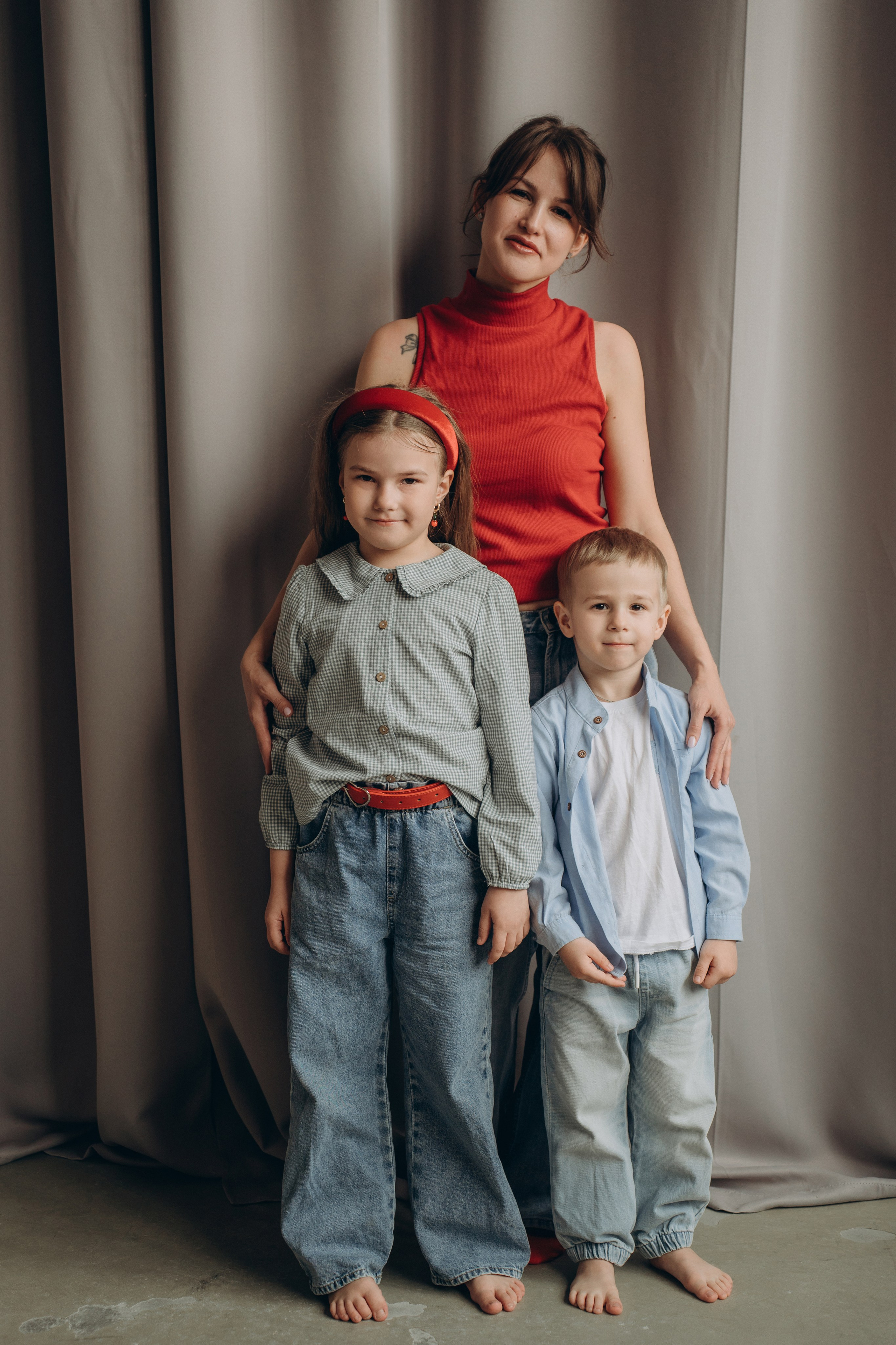 Мила, Вика и Сава. Семейный фотограф • Домашние съемки в Нижнем Новгороде
