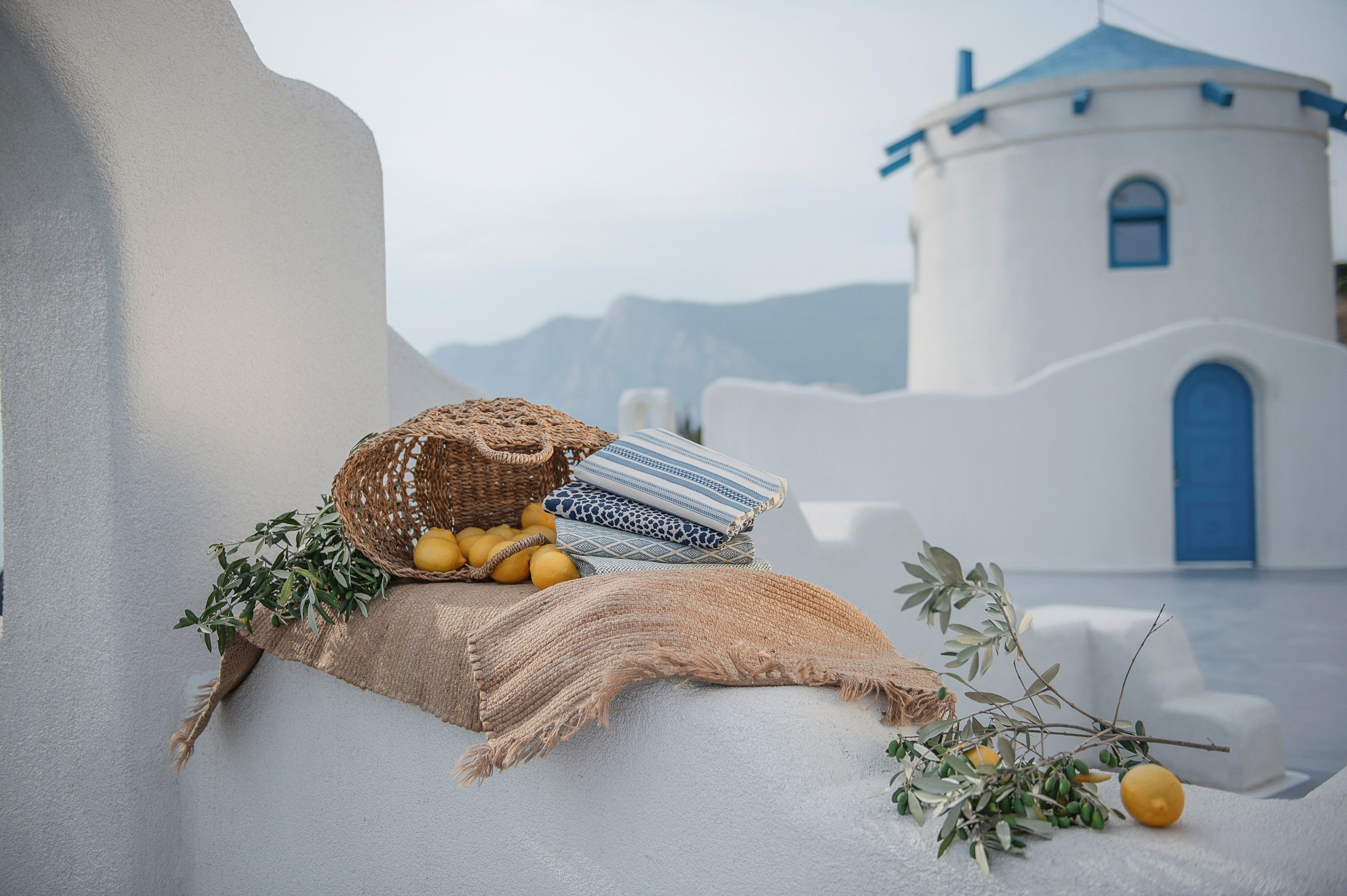 ADVERTISING. Denisgeorgievski