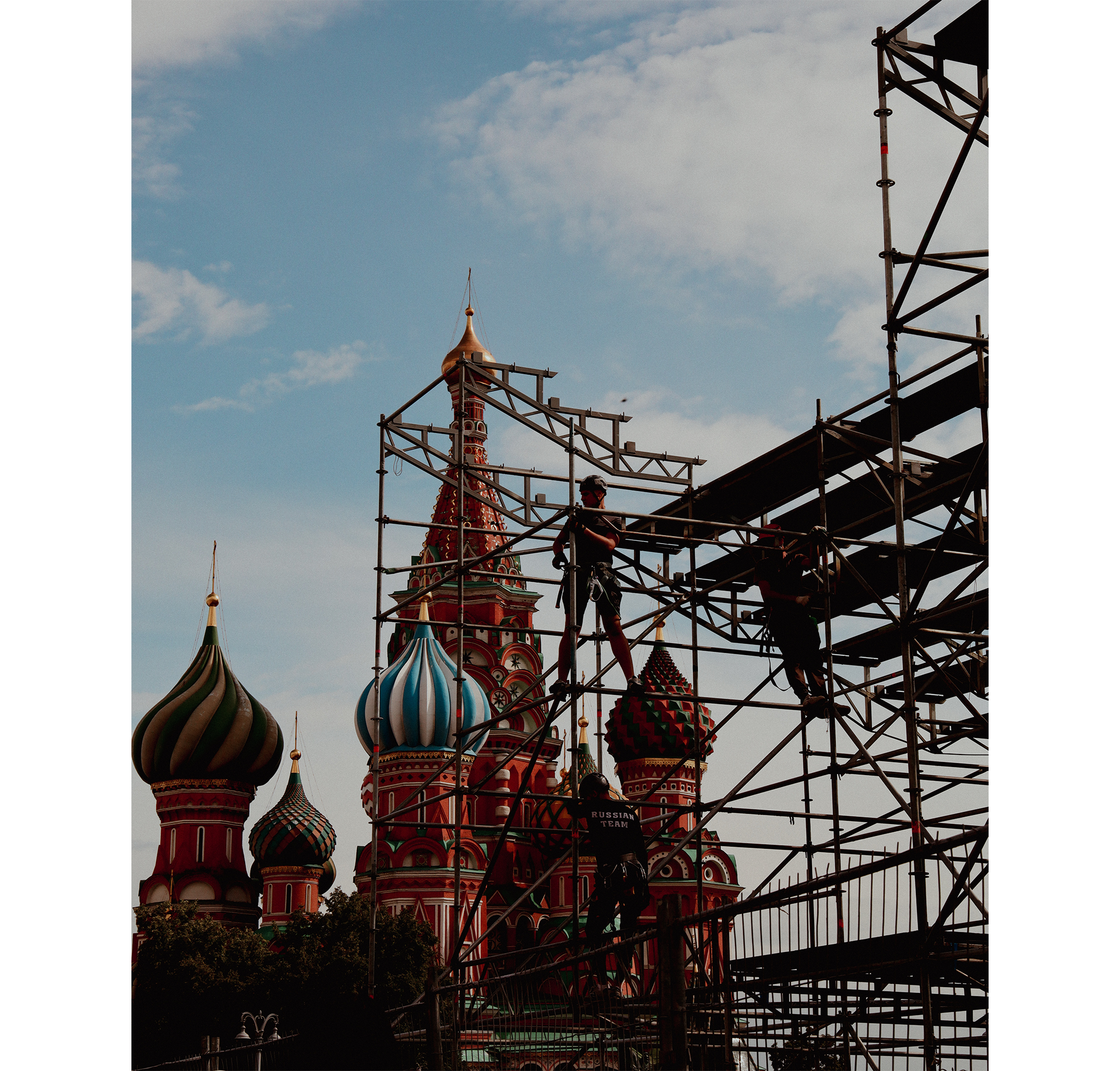 MOSCOW TAPE. Фотограф/дизайнер в Екатеринбурге Хитрый Дмитрий