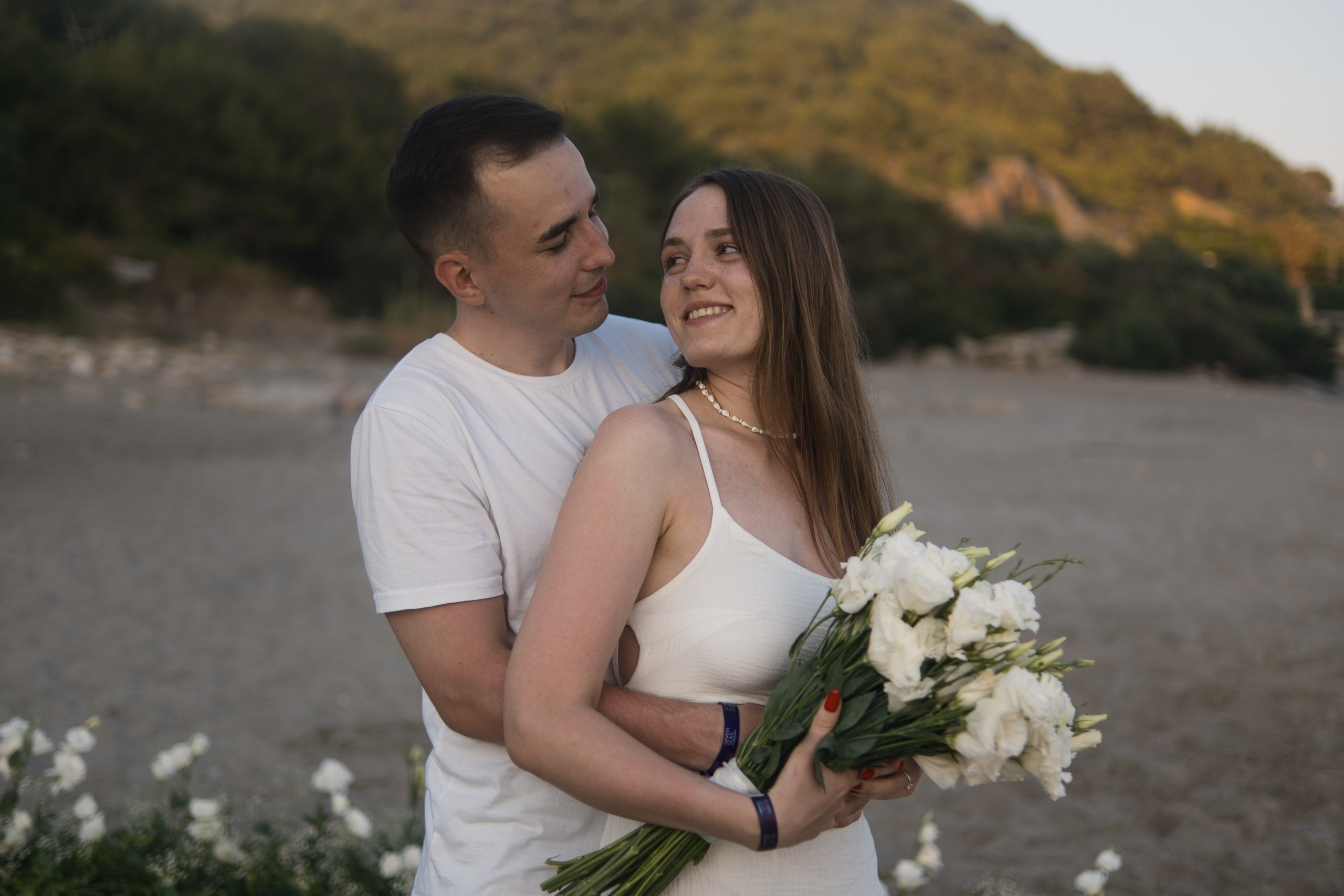 фотограф на love story в Алании, фотограф на love story в Аланье, love story на скалистом берегу в Алании, love story на скалистом берегу в Аланье, фотосъёмка на вилле в Алании, фотосъёмка на вилле в Аланье, съемка пары на отдыхе в Турции, love story в горах Турции, love story в Алании идеи, love story в Аланье идеи, идеи для фотосессии пары в Алании, идеи для фотосессии пары в Аланье