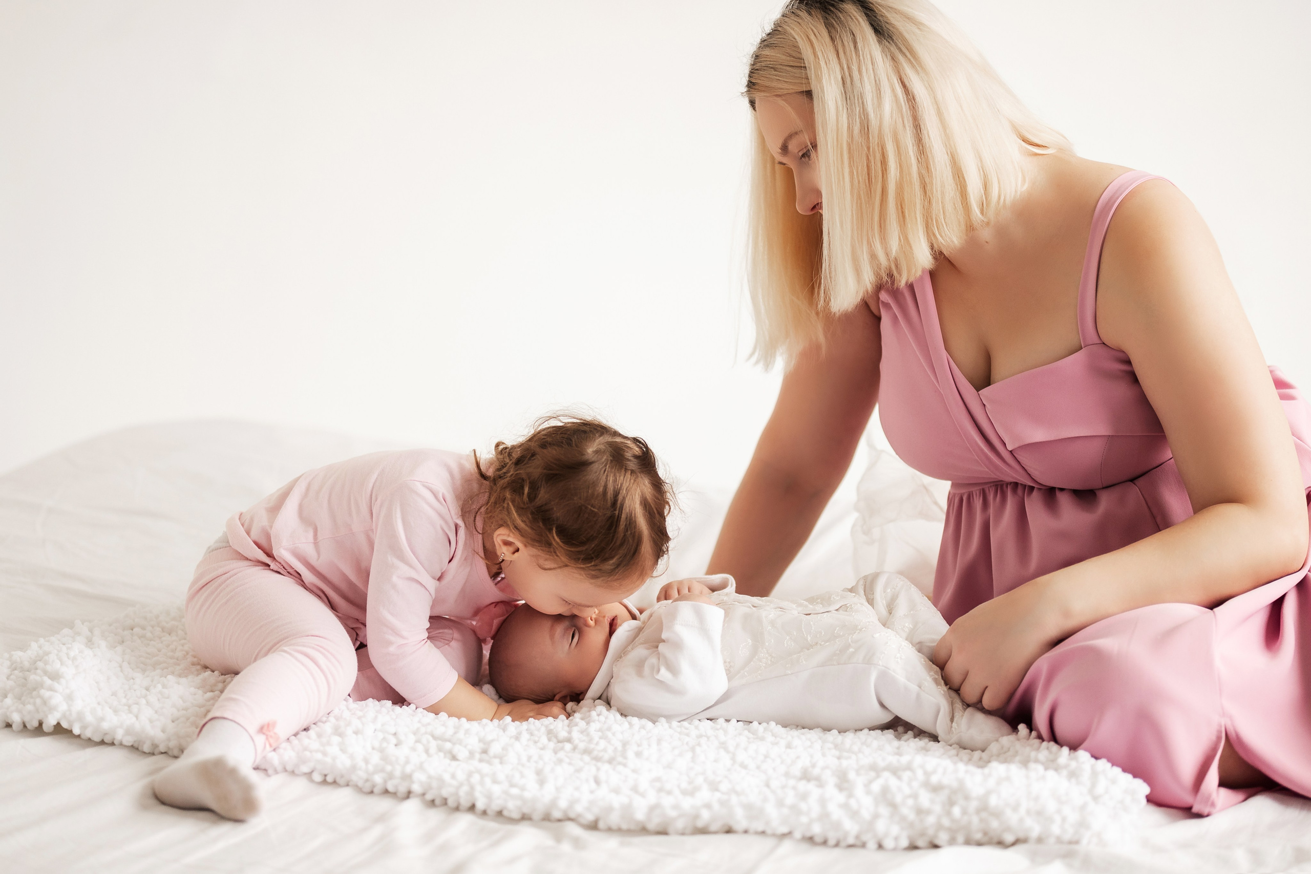 Студии. Свадебный фотограф в Астрахани. Фототуры по Астрахани и в горы Кавказа