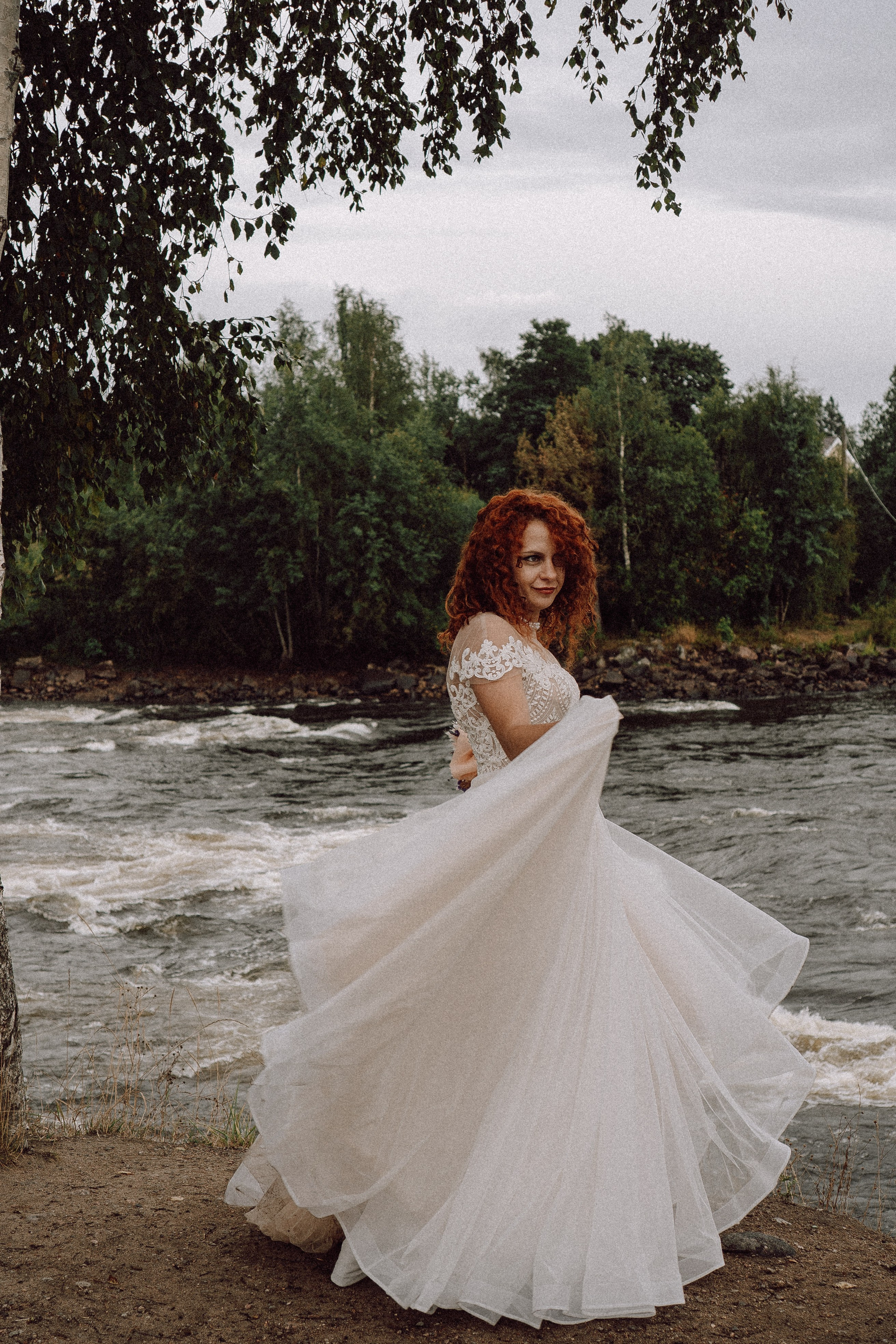 СВАДЕБНАЯ ФОТОСЕССИИЯ ПАРЫ В ГОРОДЕ ПРИОЗЕРСК В СОСНОВОМ ЛЕСУ И С ПИКАПОМ. Профессиональный фотограф, Санкт-Петербург — Виктория Богомолова
