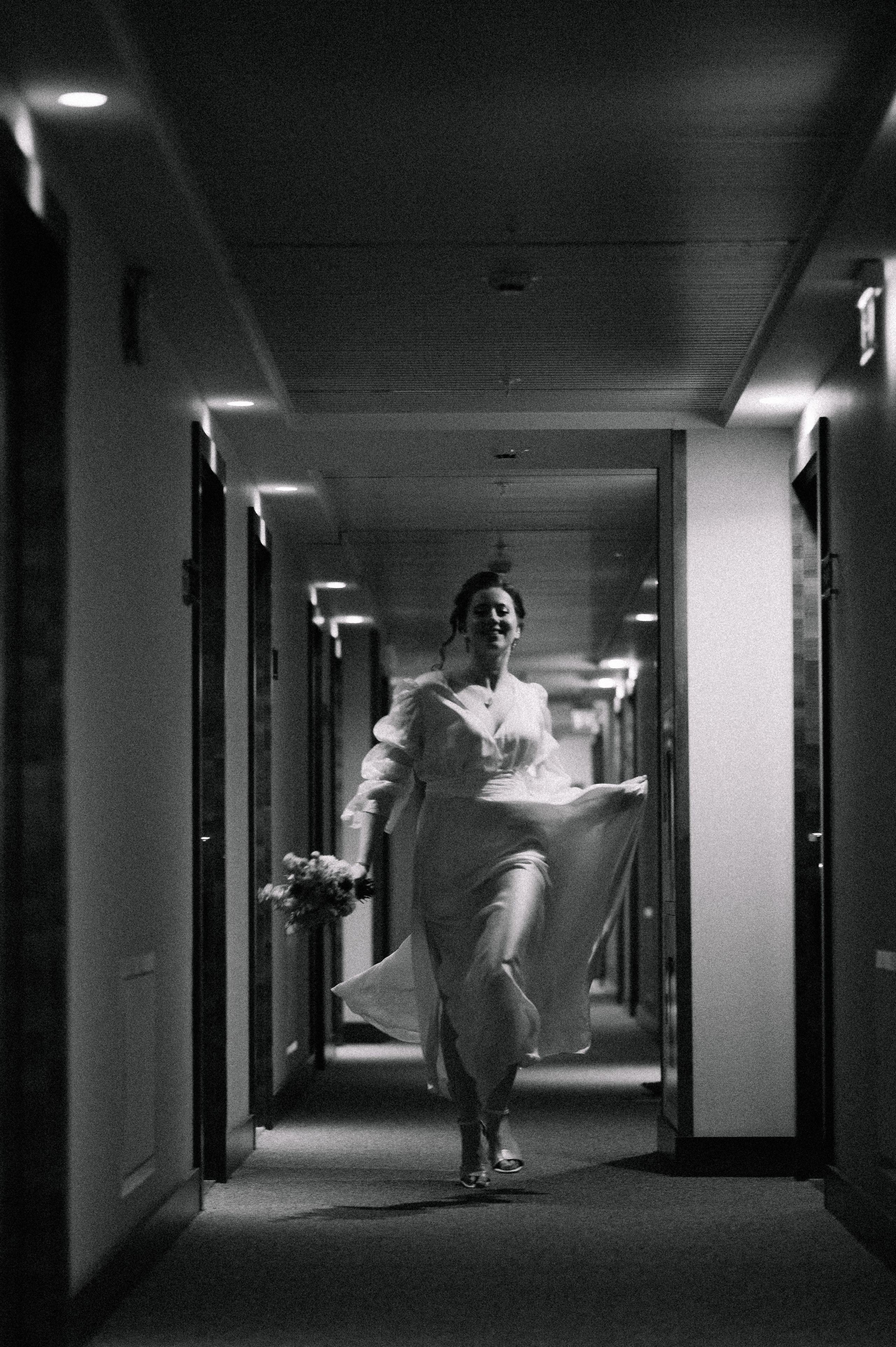 Сборы в отеле. Семейный и свадебный фотограф в Санкт-Петербурге Юлия Мельникова