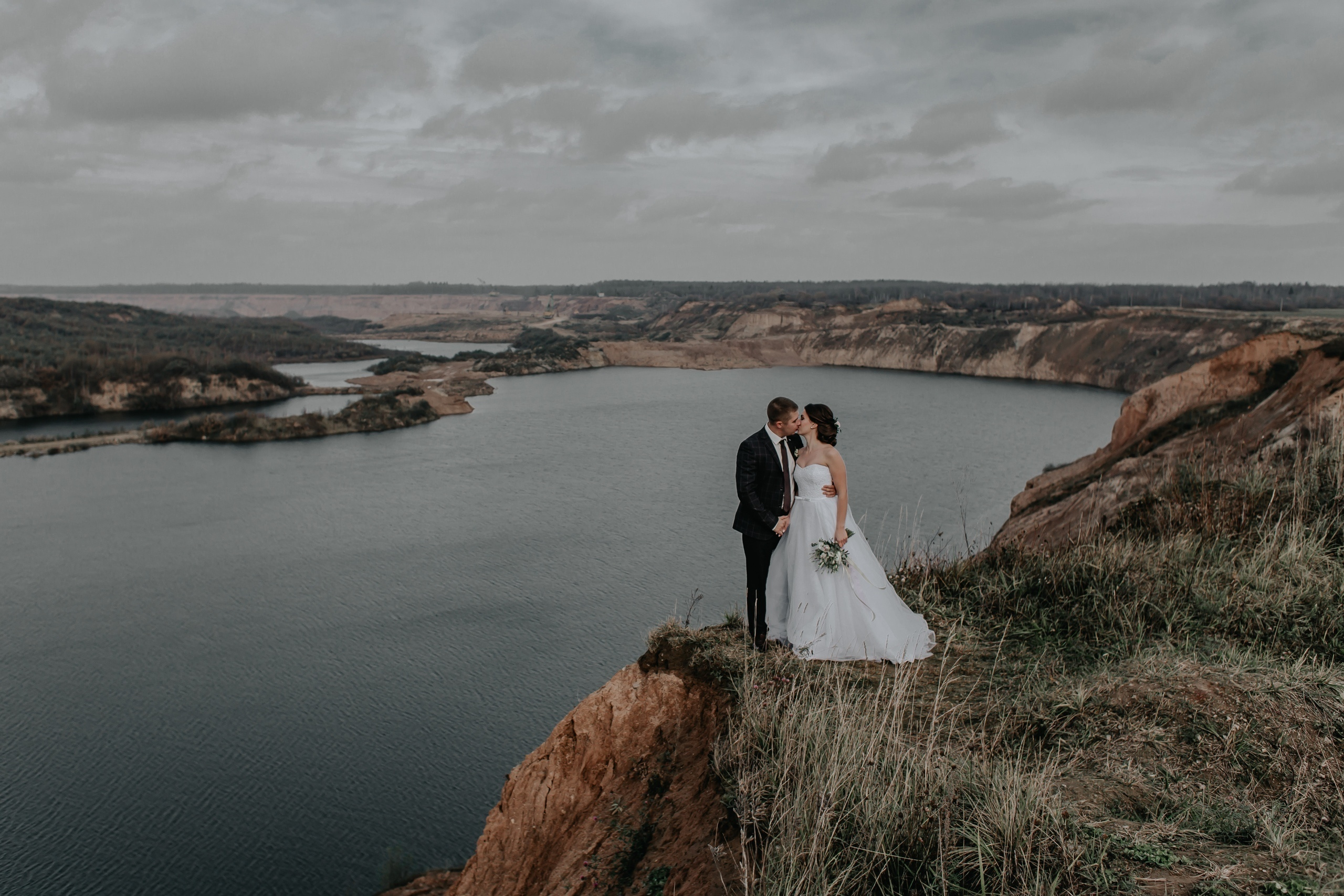 лавстори, фотограф Витебск, фотограф Минск , свадьба, свадебный фотограф Витебск, свадебный фотограф Минск, свадебное платье Витебск, свадебное платье Минск, букет невесты