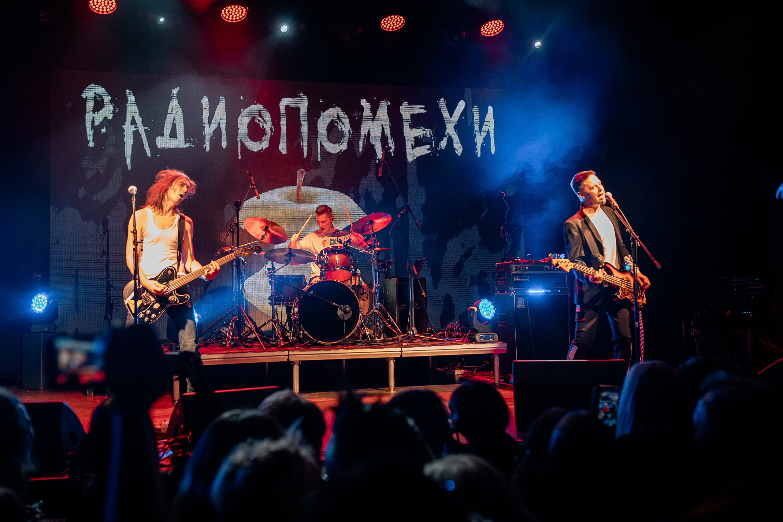 РАДИОПОМЕХИ. Фотограф Елена Богачева (lenalena_na_na_na)