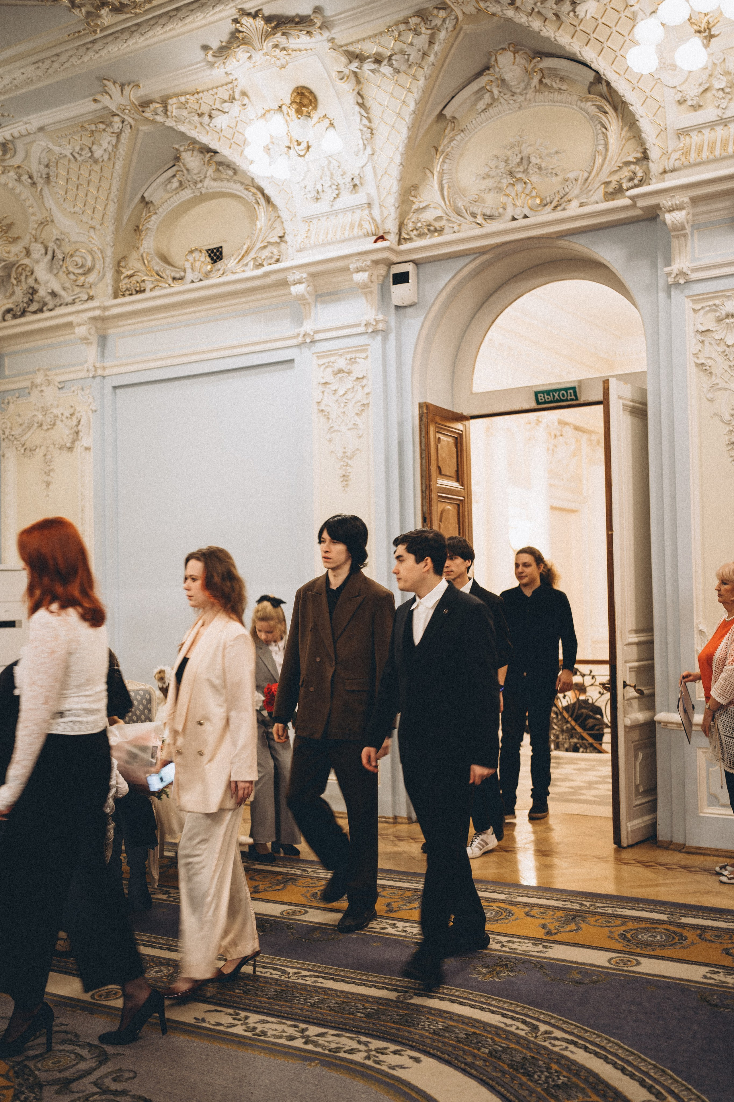 СВАДЕБНАЯ СЬЕМКА ВО ВТОРОМ ДВОРЦЕ С ГОСТЯМИ И ПРОГУЛКА В ТАВРИЧЕСКОМ САДУ. Профессиональный фотограф, Санкт-Петербург — Виктория Богомолова