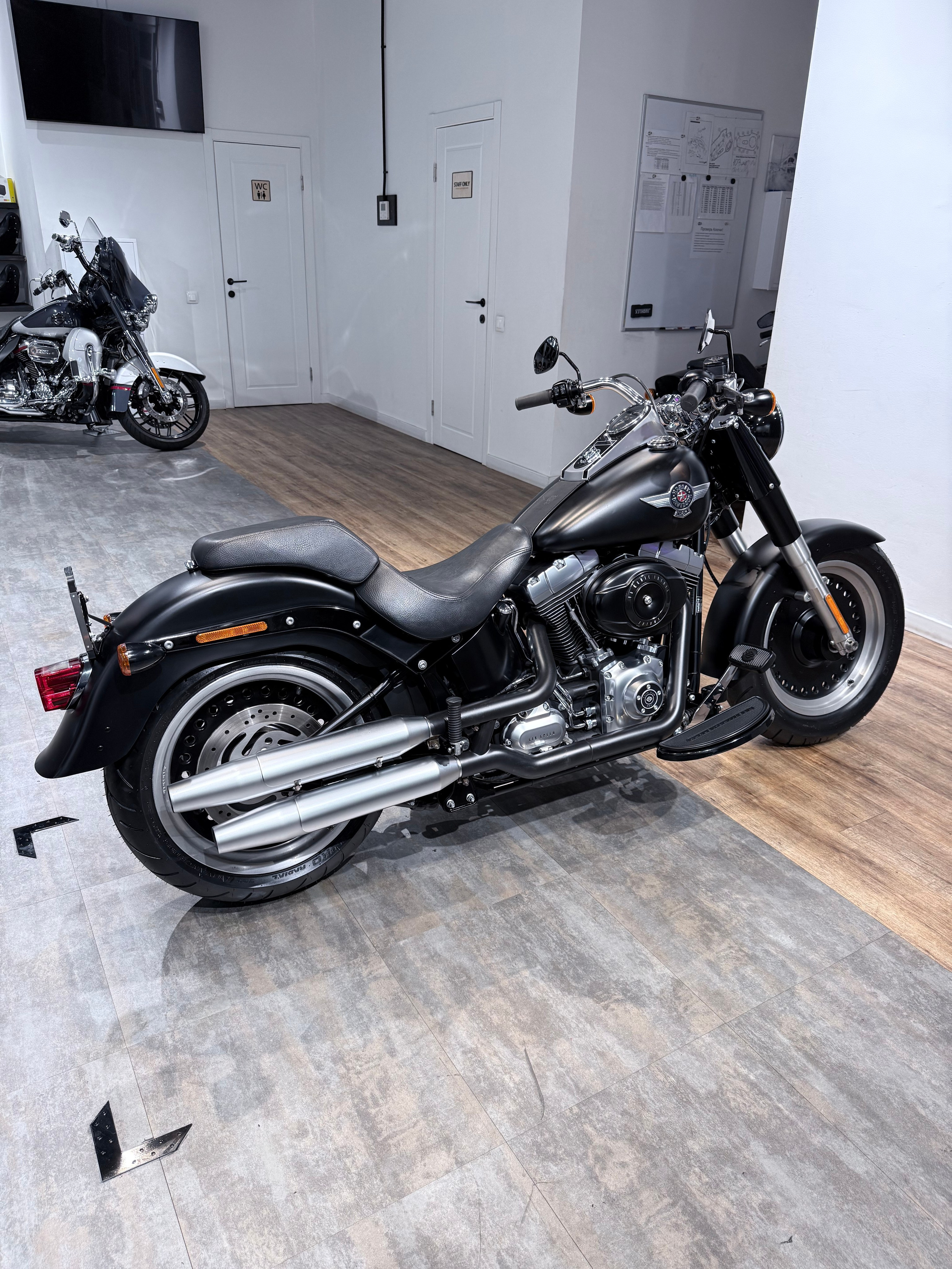 Мотоциклы Harley-Davidson 2013 Softail Black Slim ABS (Семейство Softail, Dyna). Hello Davidson, Москва. Только хорошие мотоциклы…